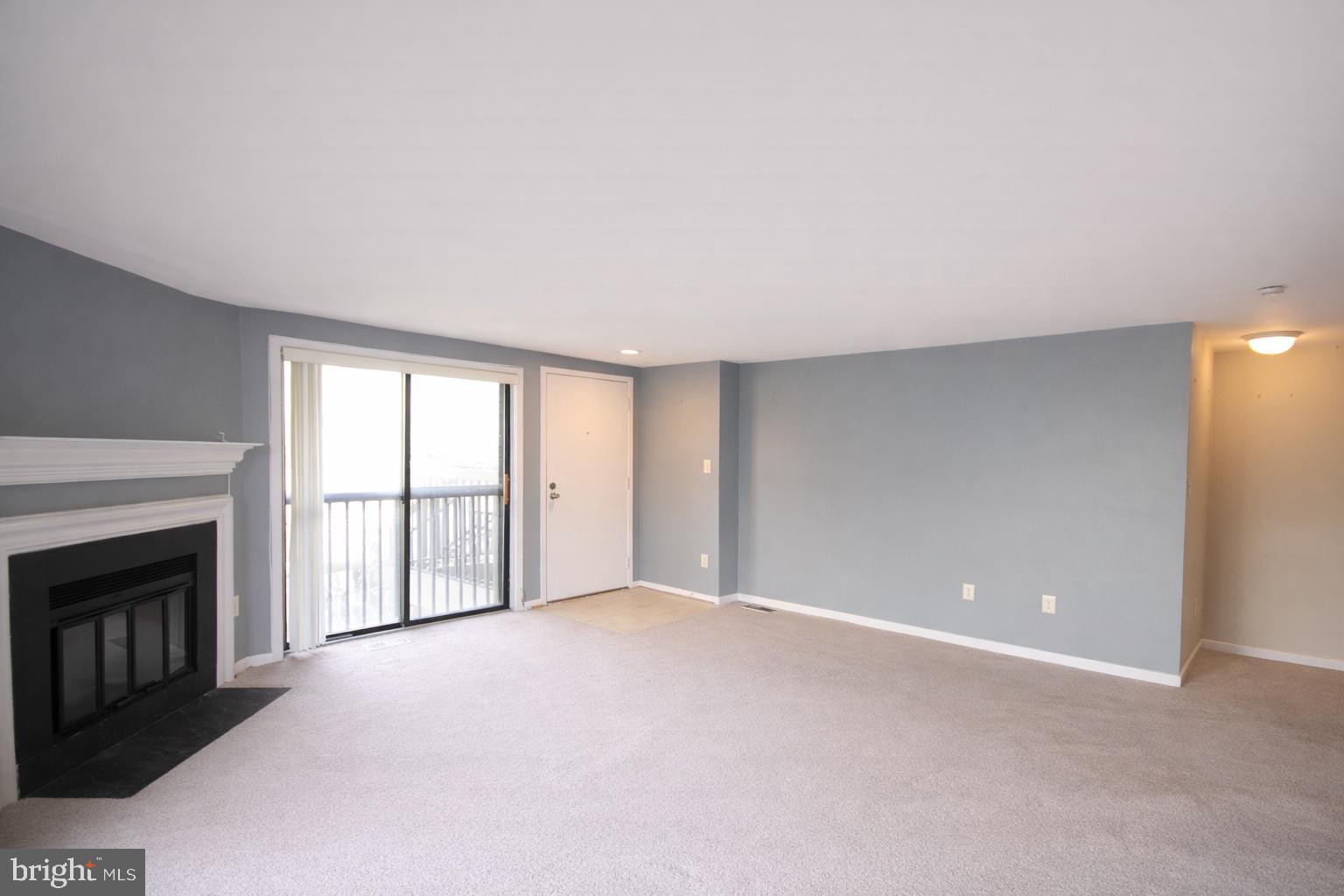 CHRISTOPHER COURT - Residential
