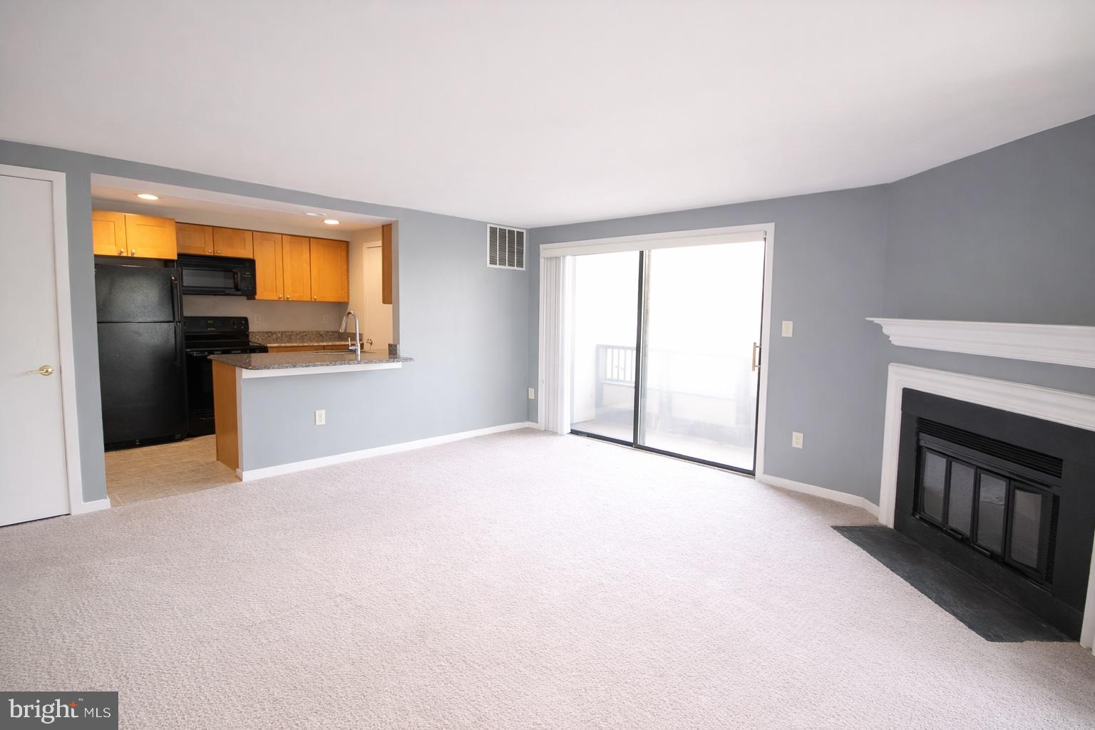 CHRISTOPHER COURT - Residential