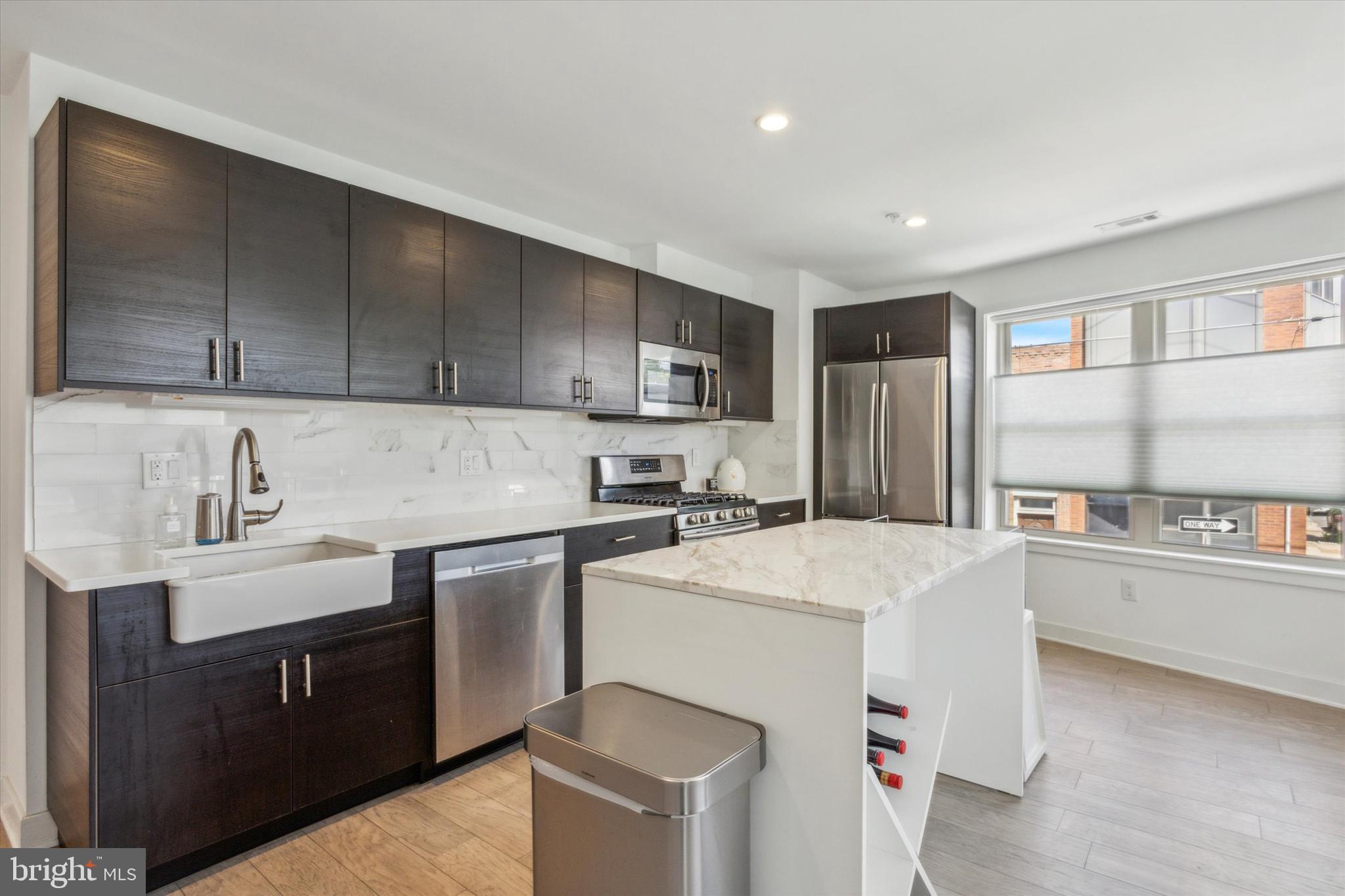 POINT BREEZE - Residential