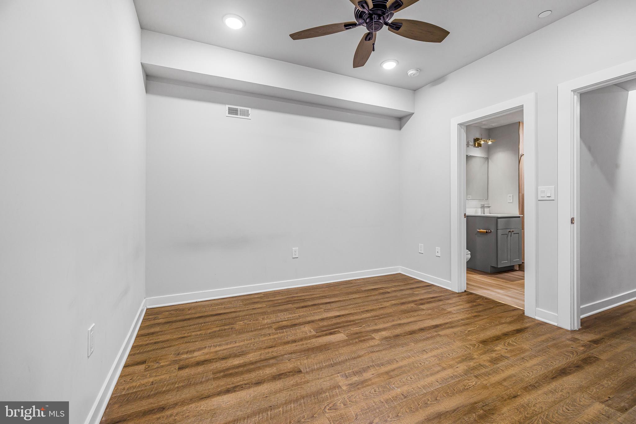 MANTUA - Residential
