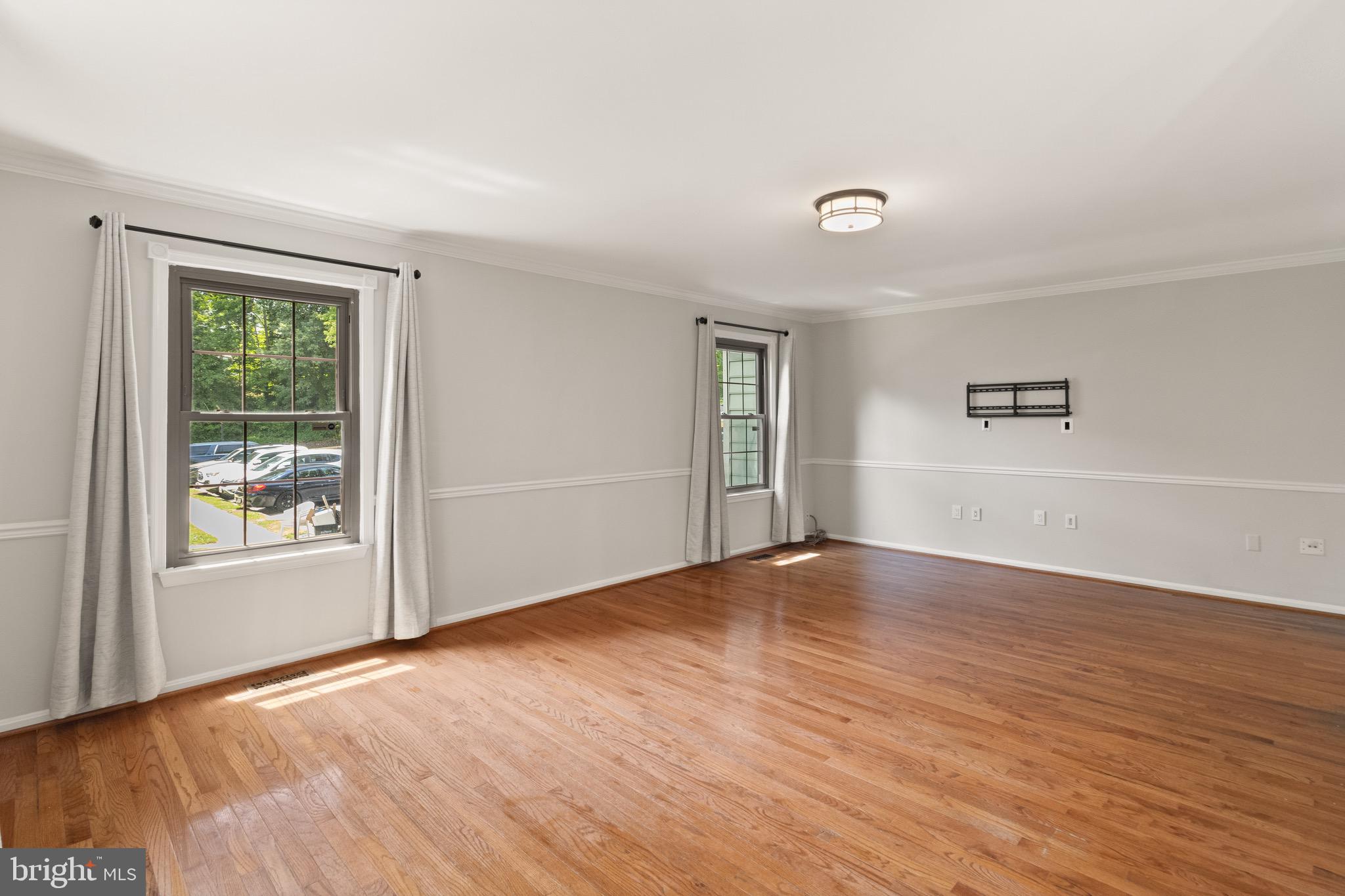 SPRINGFIELD OAKS - Residential