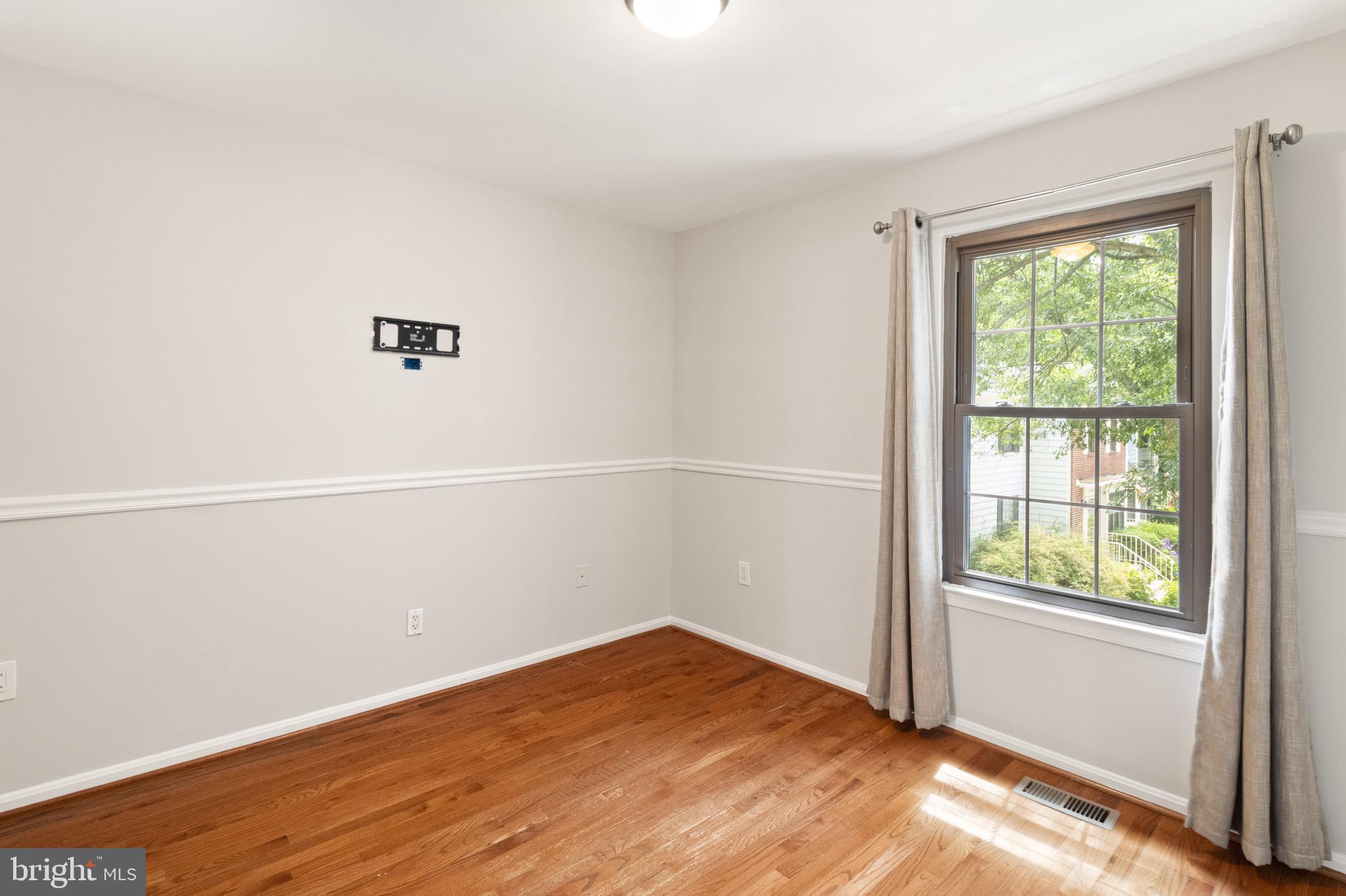 SPRINGFIELD OAKS - Residential