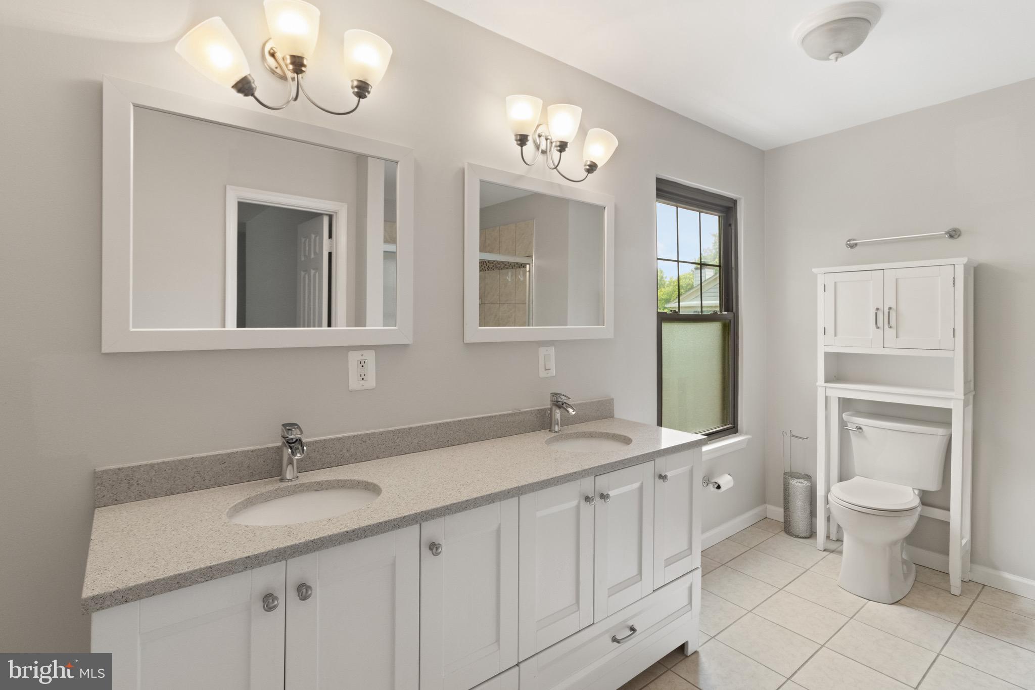 SPRINGFIELD OAKS - Residential