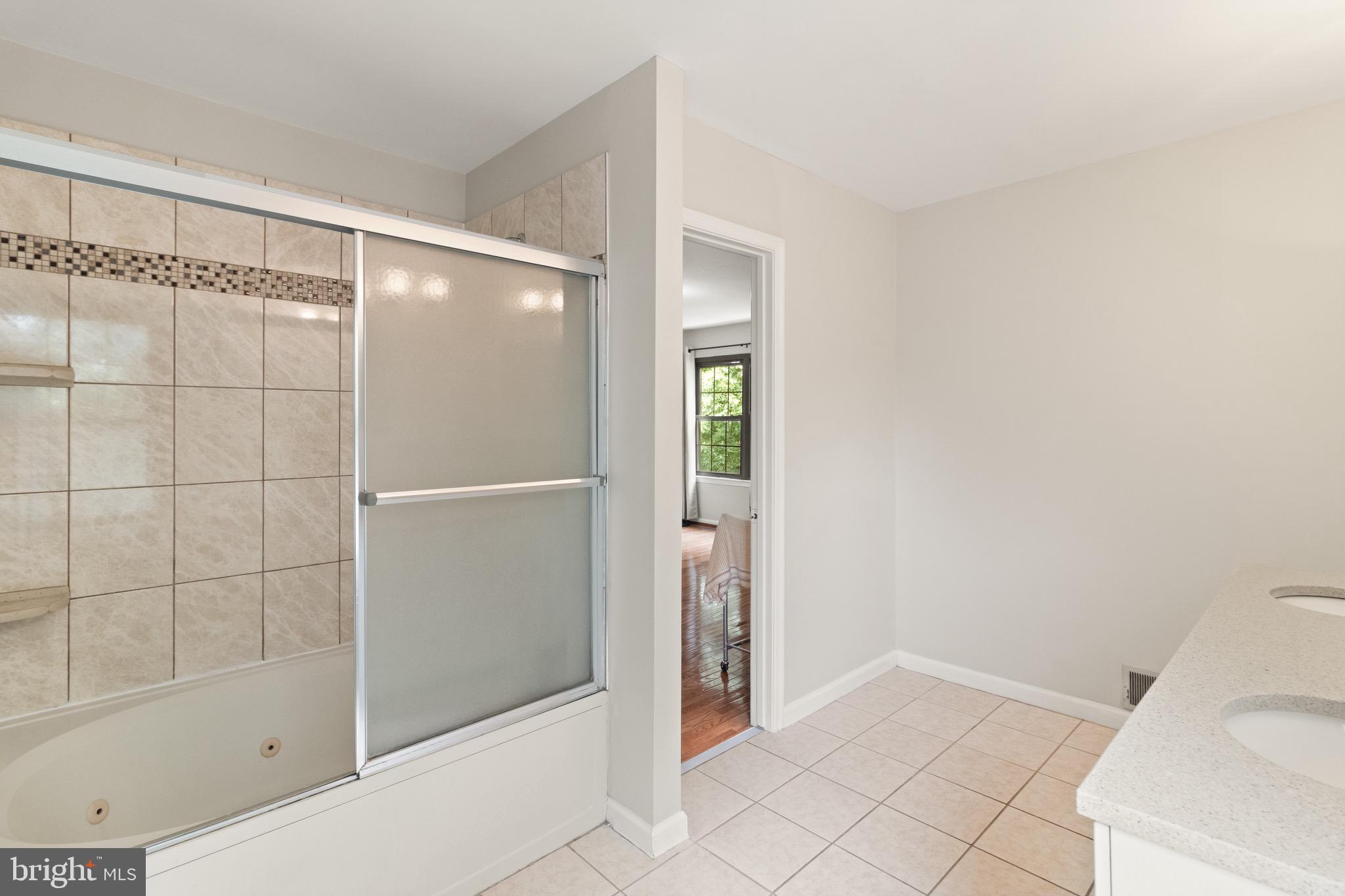 SPRINGFIELD OAKS - Residential