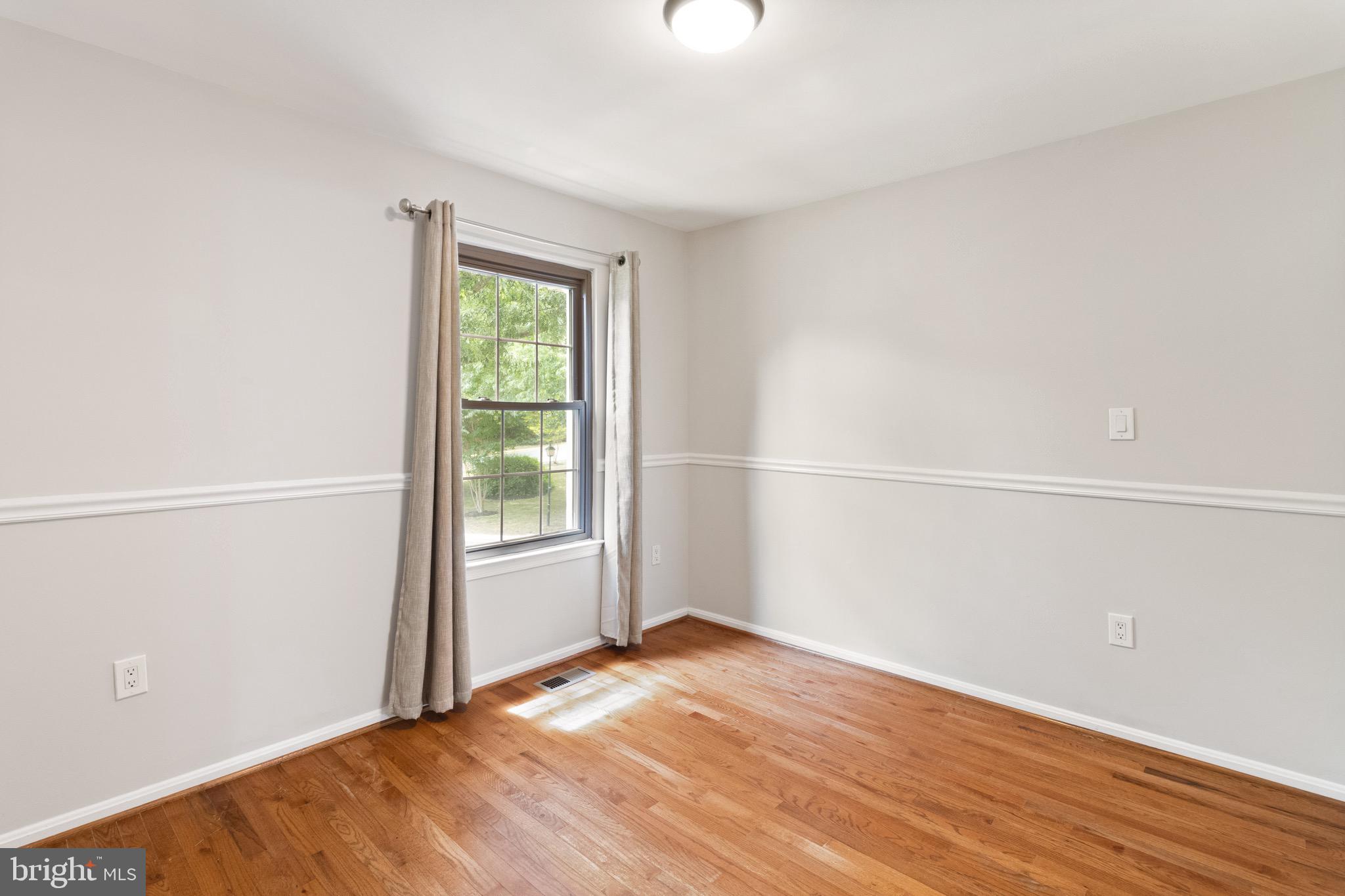 SPRINGFIELD OAKS - Residential