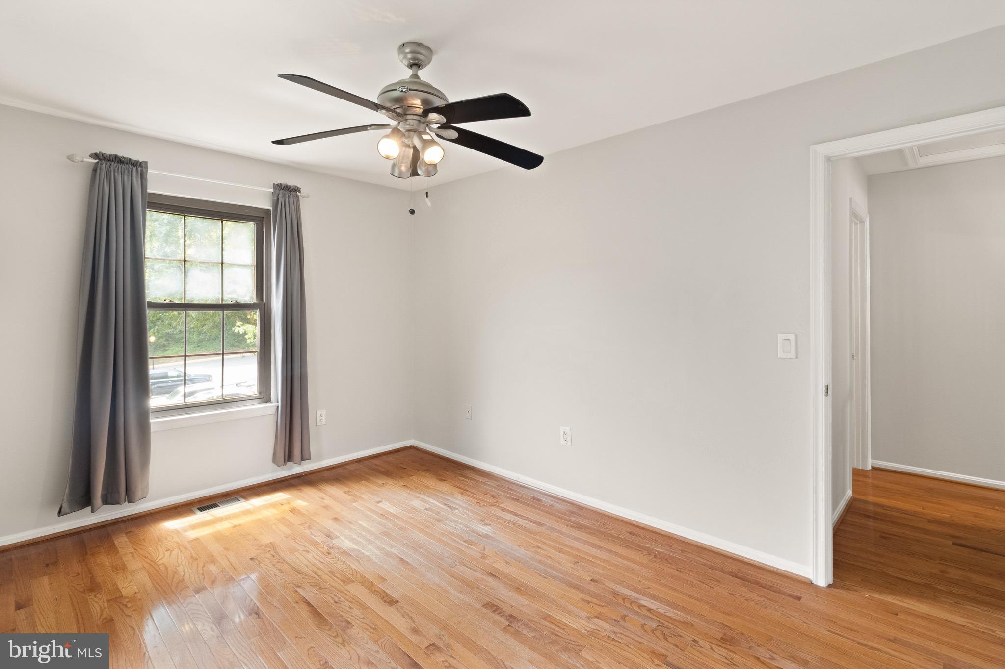 SPRINGFIELD OAKS - Residential
