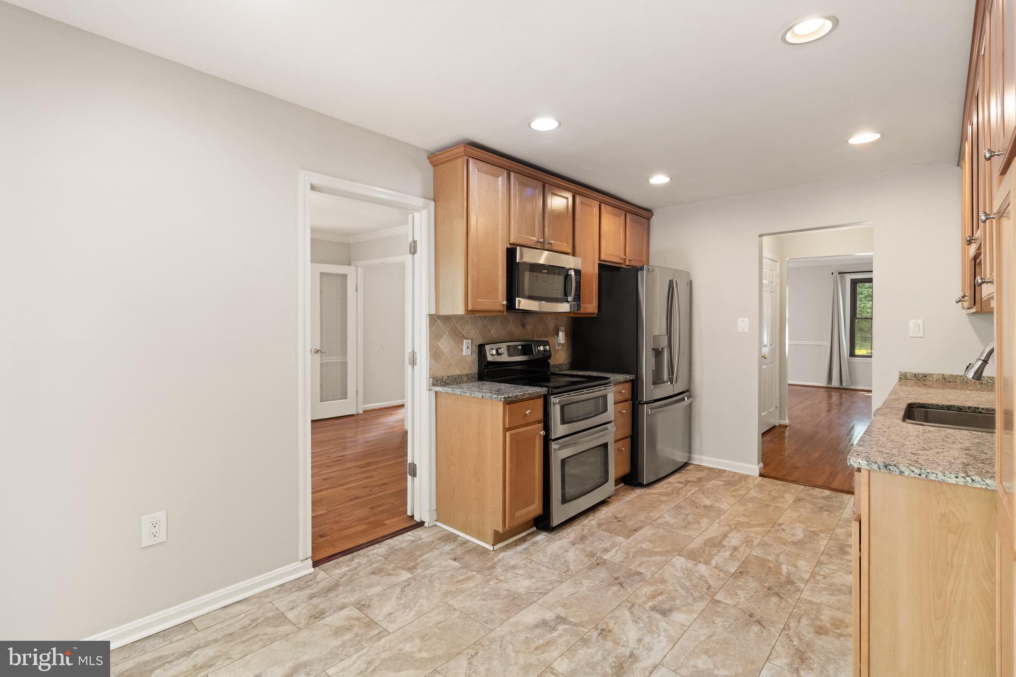 SPRINGFIELD OAKS - Residential