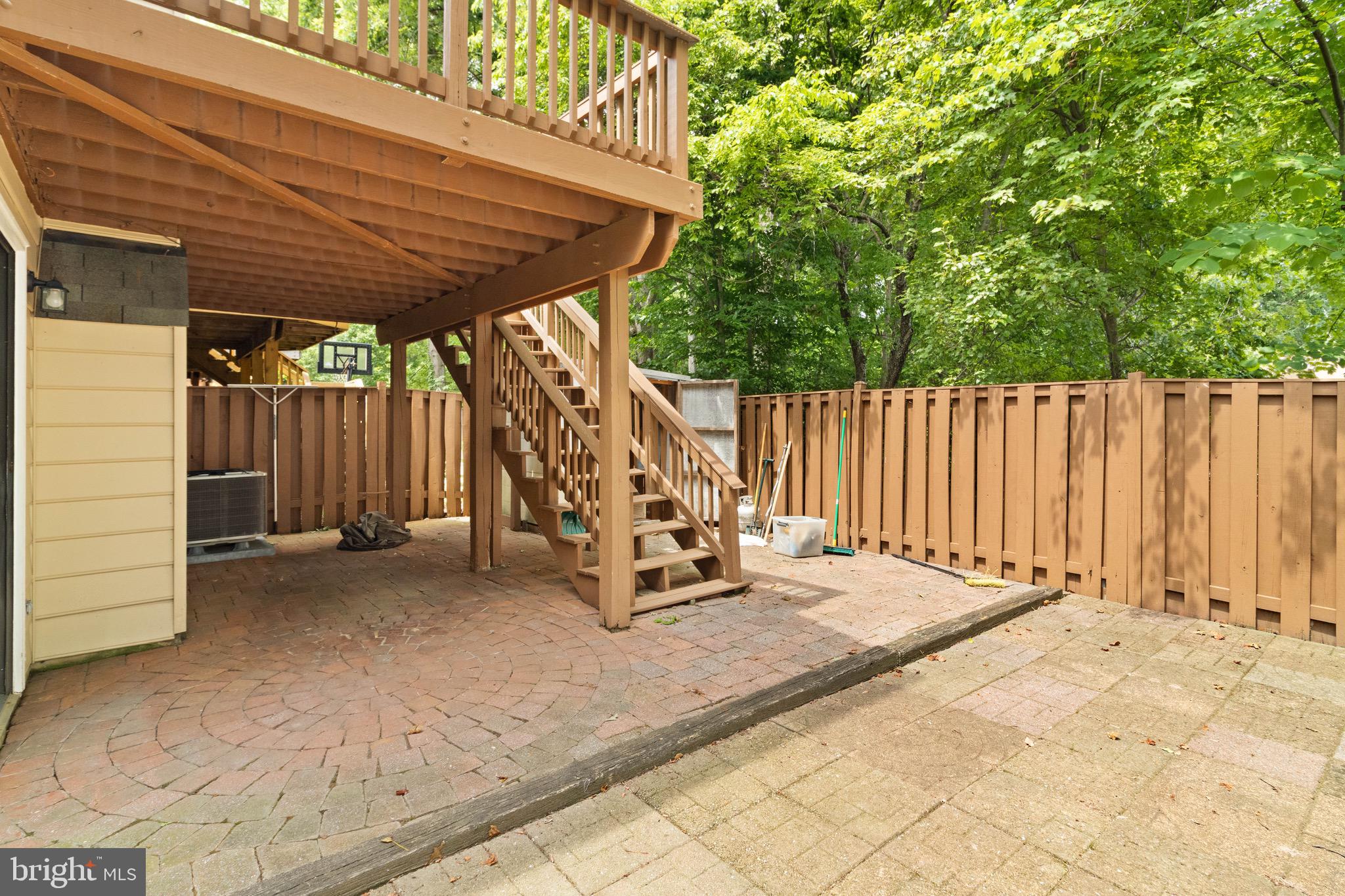 SPRINGFIELD OAKS - Residential