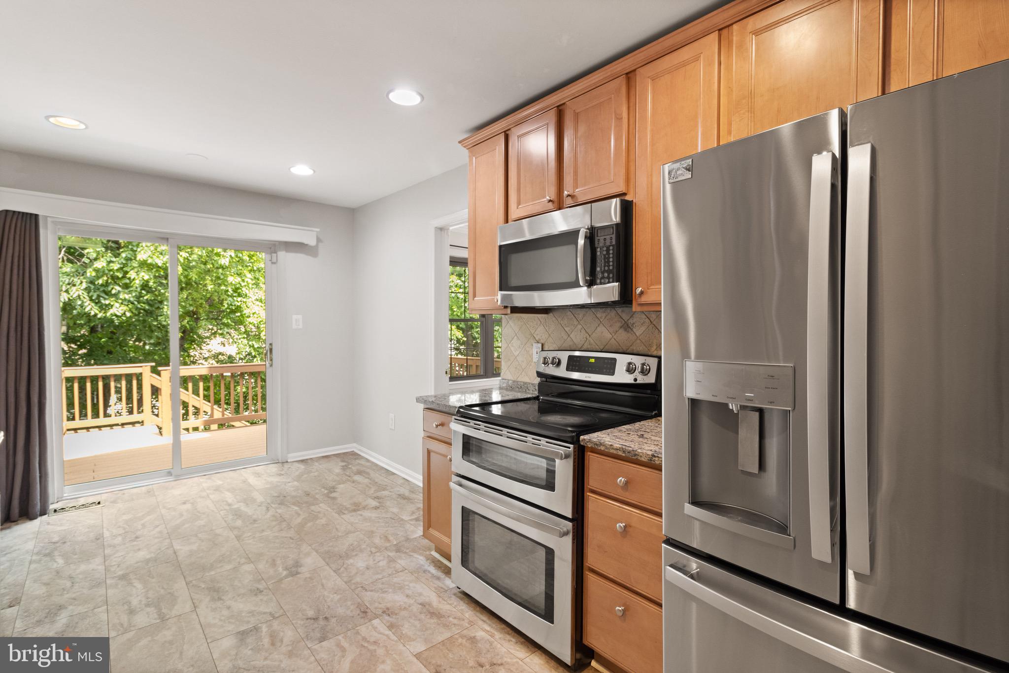 SPRINGFIELD OAKS - Residential