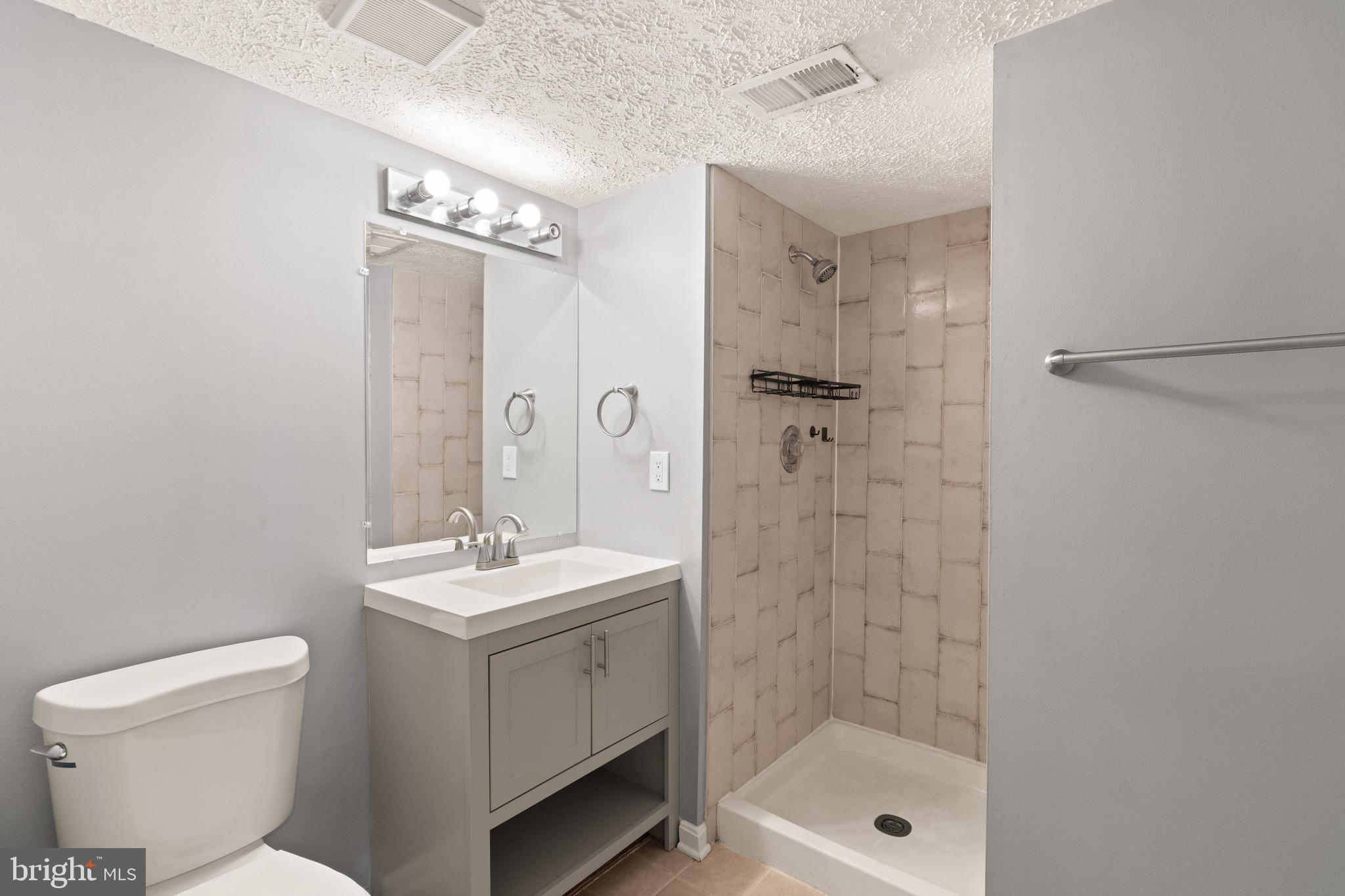 SPRINGFIELD OAKS - Residential