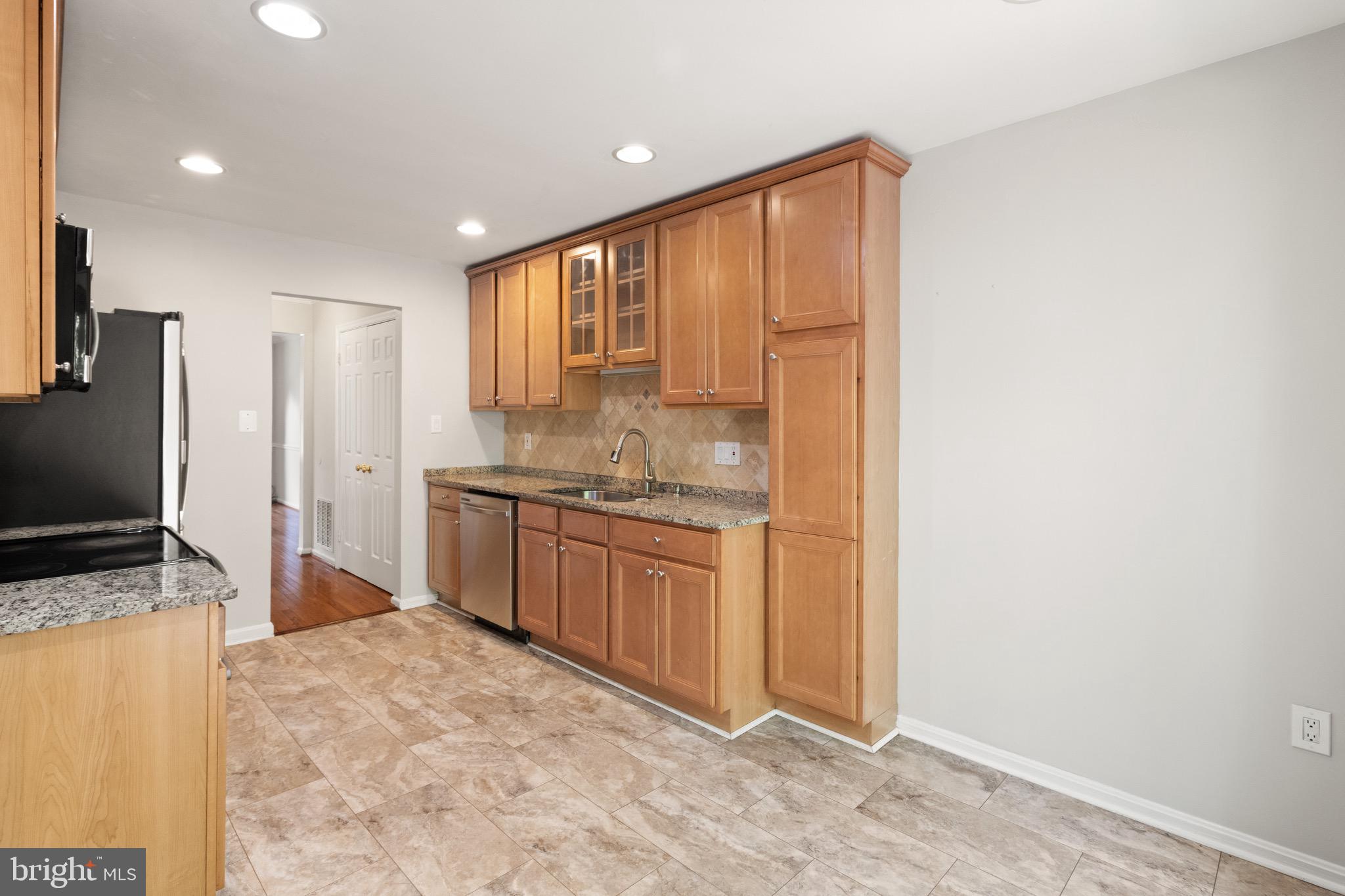 SPRINGFIELD OAKS - Residential
