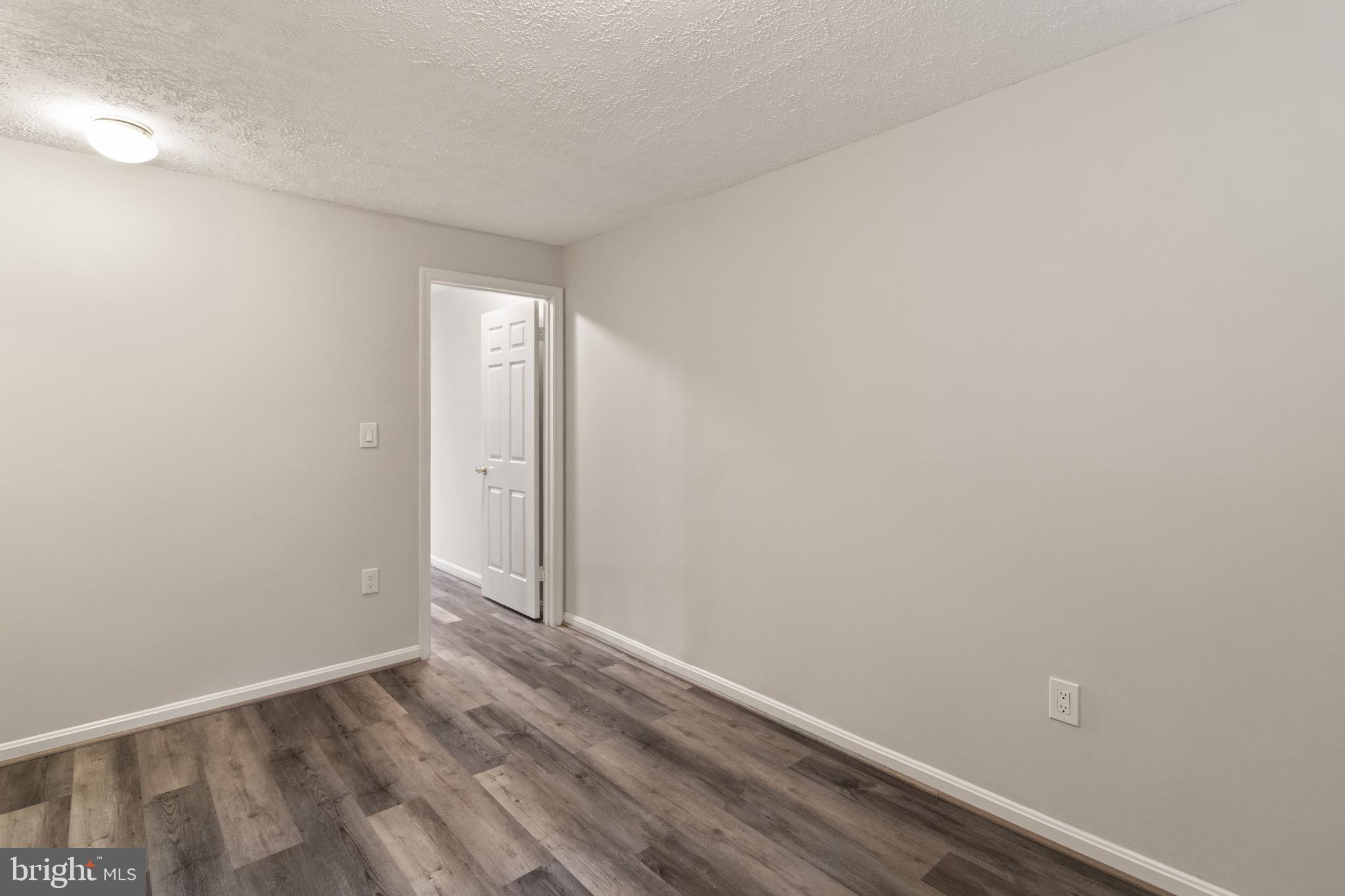 SPRINGFIELD OAKS - Residential