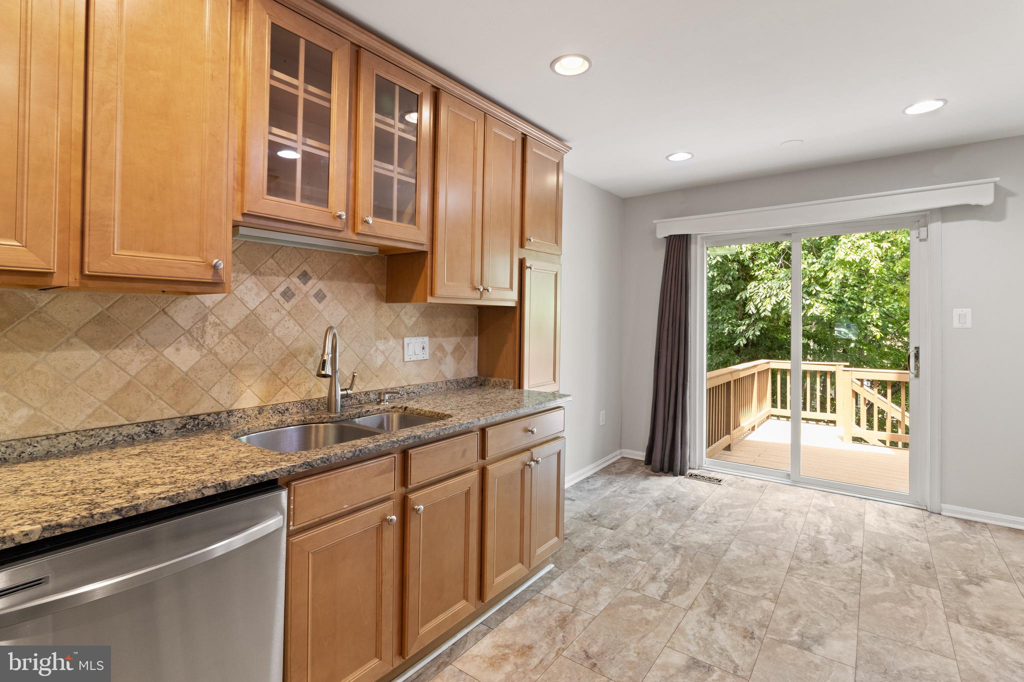 SPRINGFIELD OAKS - Residential