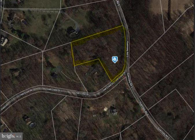 =Great opportunity to build your dream home on a 2.10 acre building lot in Landenberg, PA located in the Avon Grove School District. This beautiful wooded lot has a stream running through it on the east side and has a perfect spot at the top where it levels off to build your custom home. There is no builder tie-in. The lot successfully perced when it was purchased.