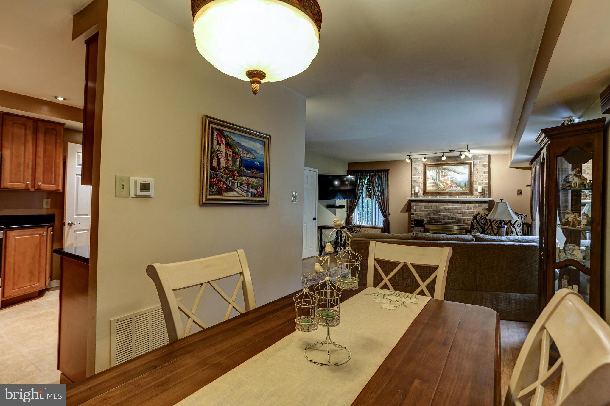 INTERNATIONAL VIL - Residential