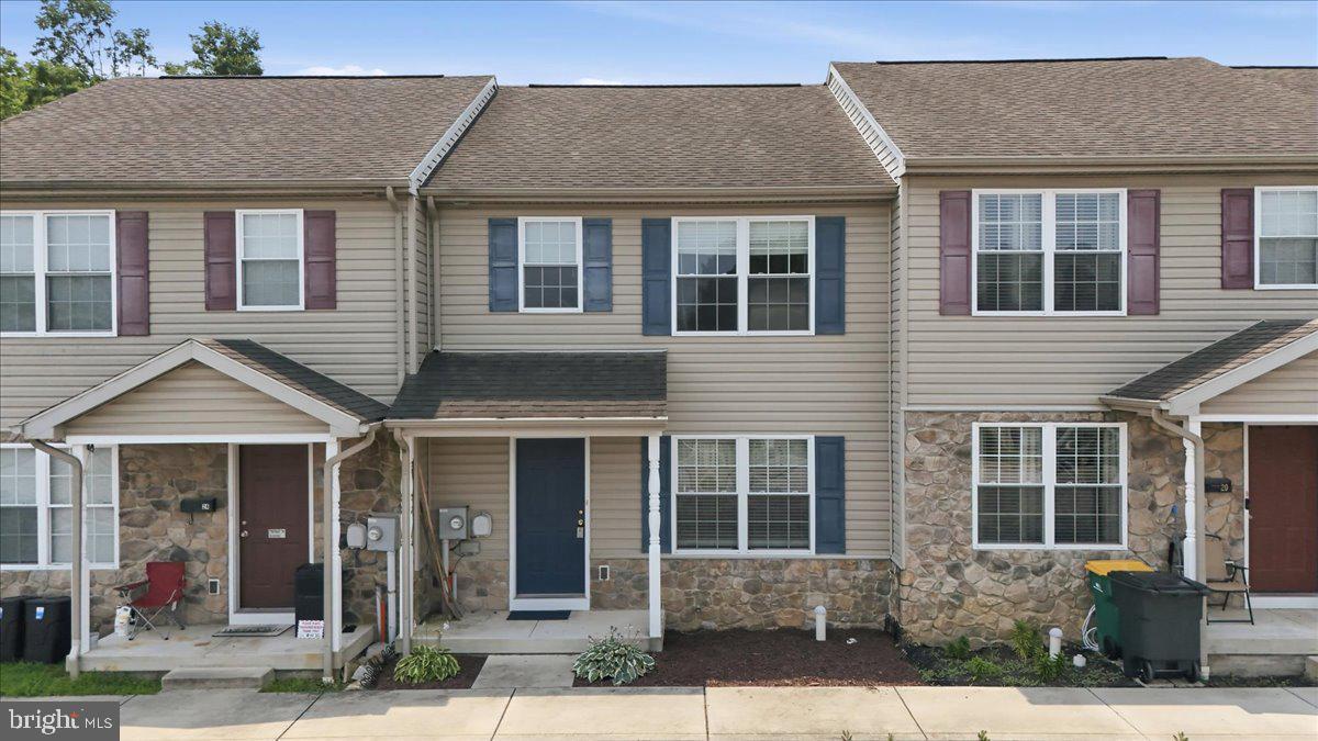 Townhome in Borough of Waynesboro offers great location! This home features a spacious living room, dining room - open to the equipped kitchen and rear deck,  and half bath, all on the main level. Upstairs is the primary suite, two additional bedrooms, a full bath off the hallway and laundry equipped with a stack washer dryer. Full basement offers walk out steps to backyard. Enjoy the covered front porch and off street parking!