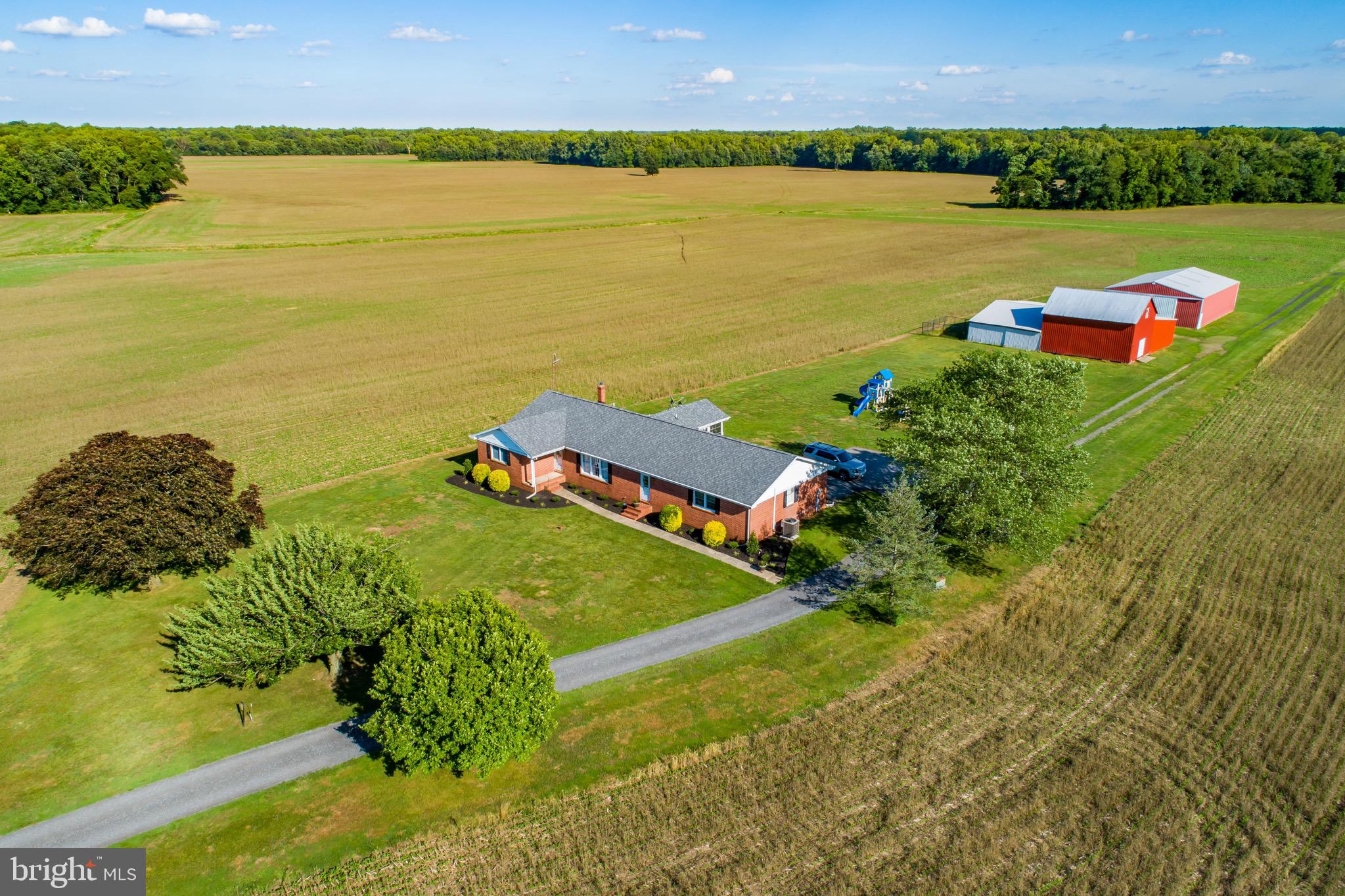 MILLINGTON - Farm