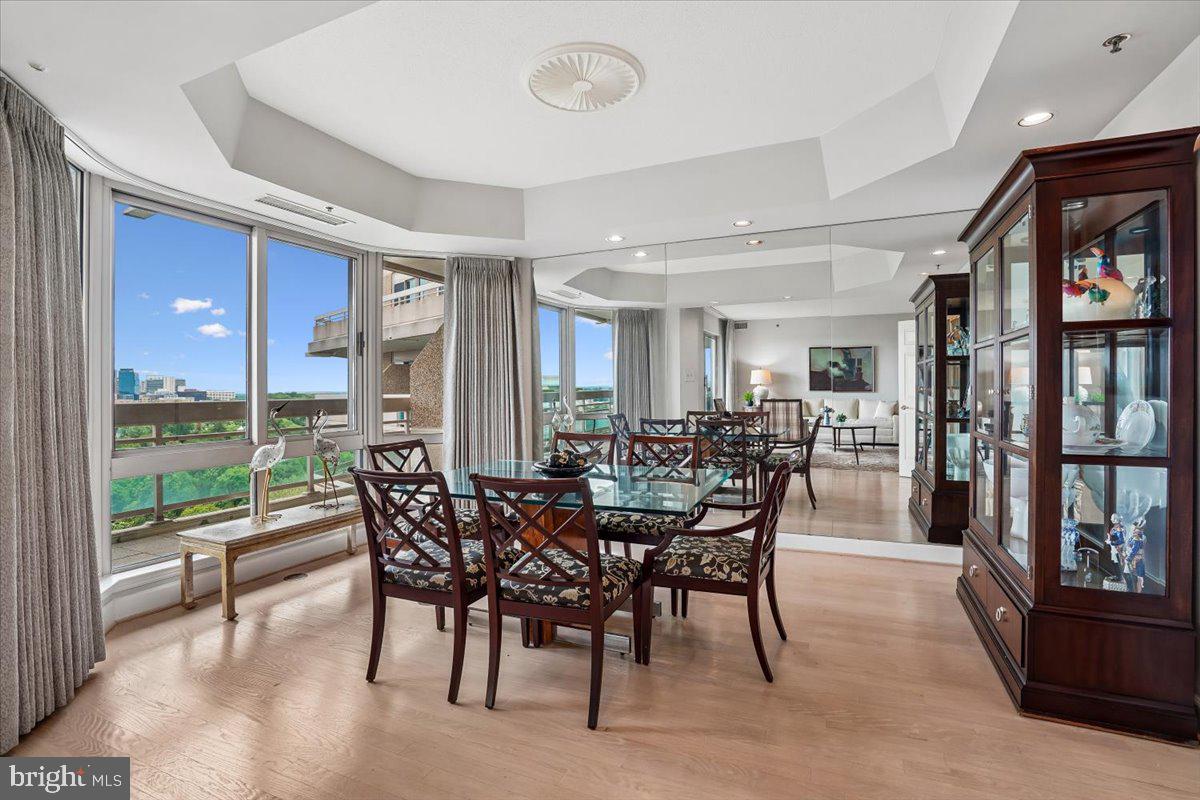 SOMERSET HOUSE CONDOS - Residential
