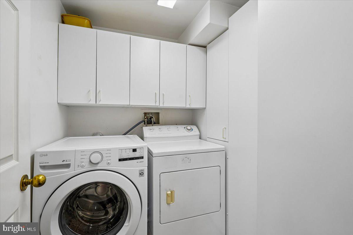 SOMERSET HOUSE CONDOS - Residential