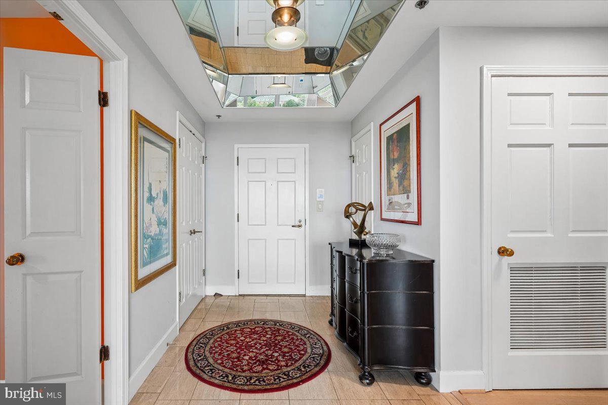SOMERSET HOUSE CONDOS - Residential