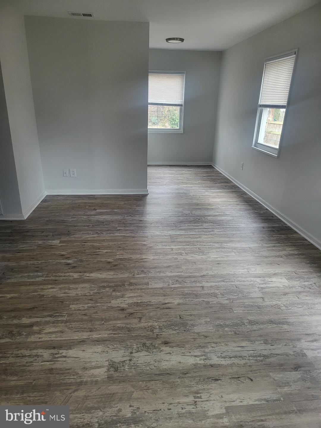 PIMMIT HILLS - Residential Lease