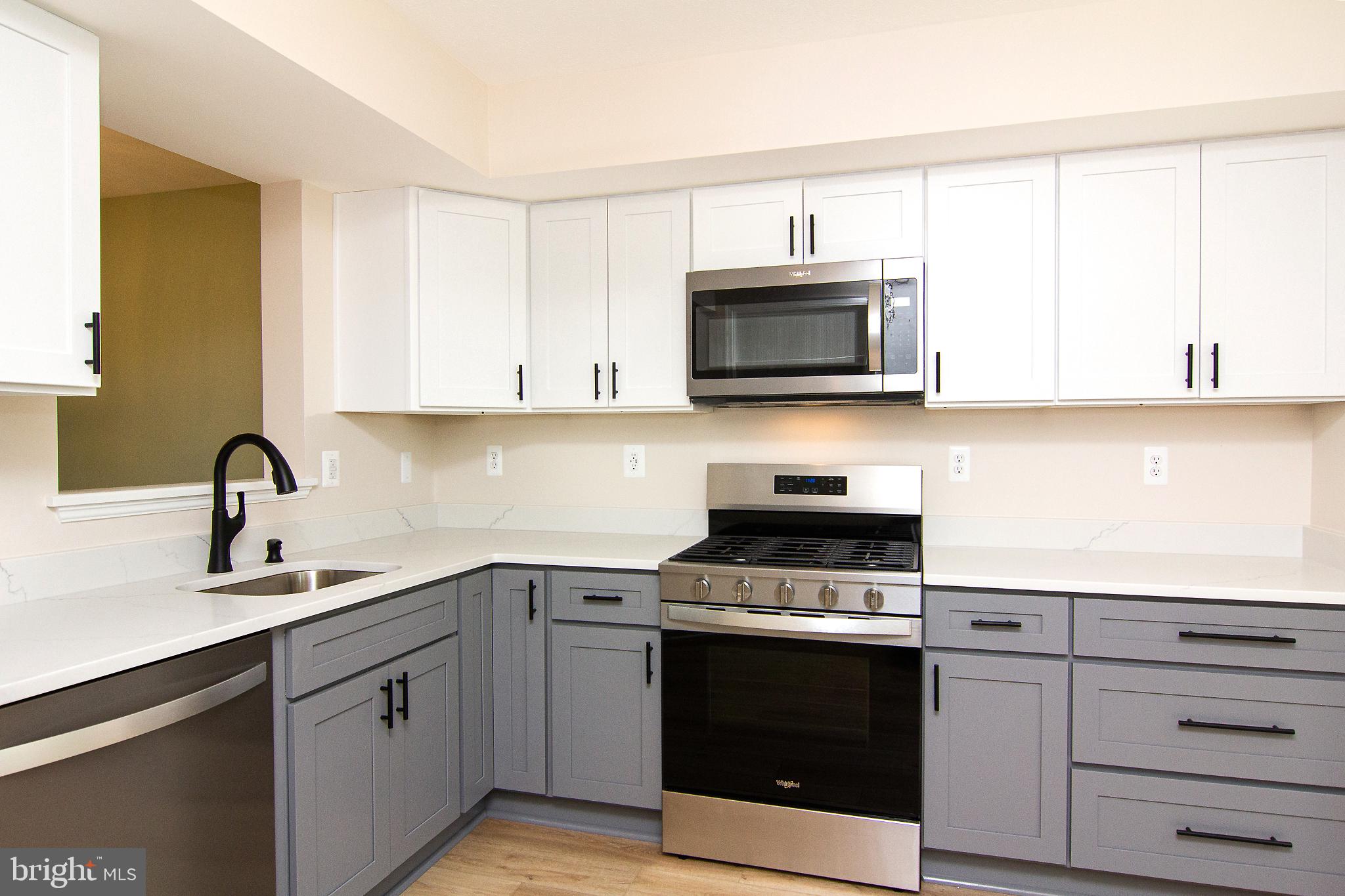 FURNACE HILLS - Residential