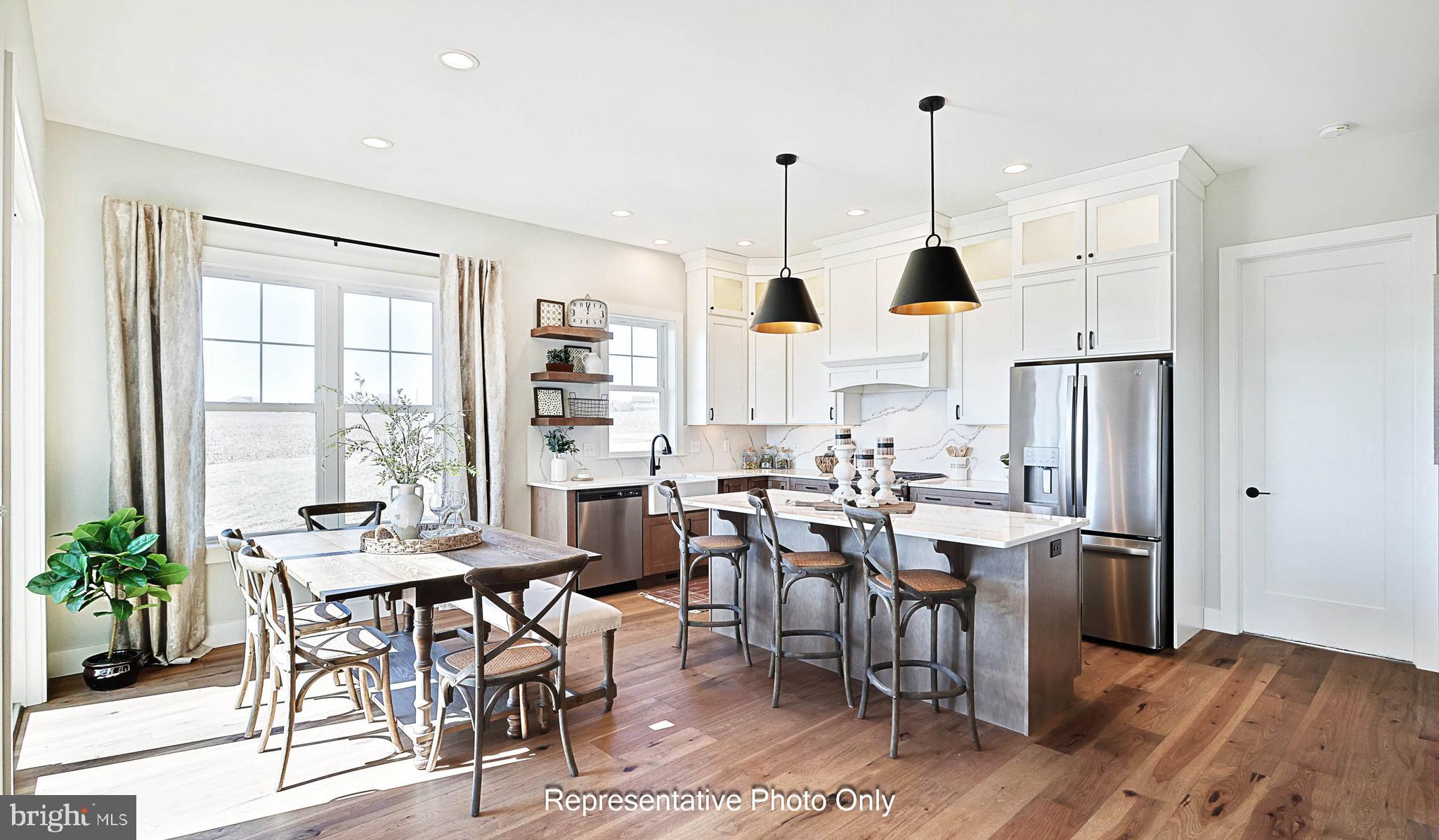 WINDING CREEK - Residential