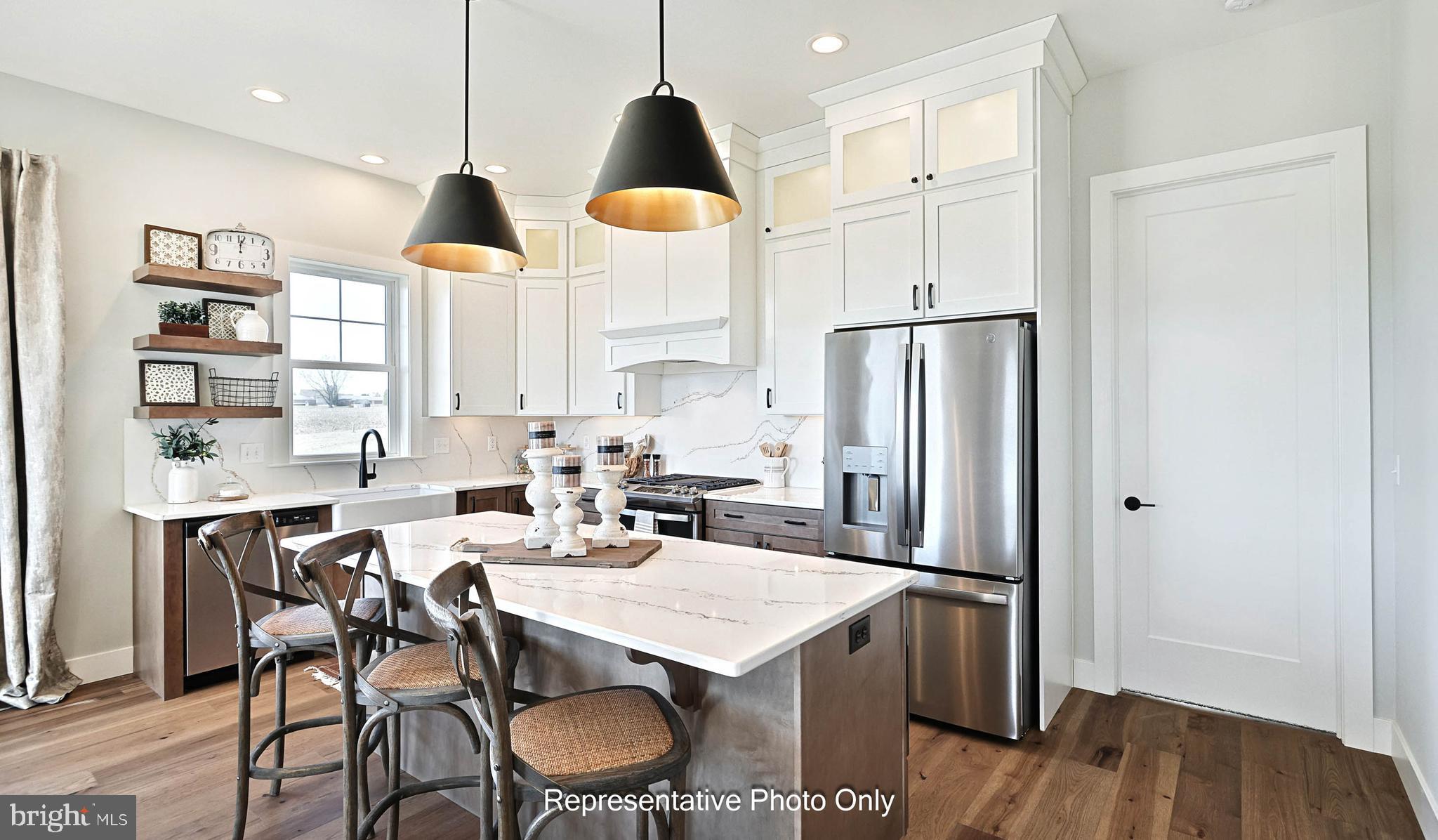 WINDING CREEK - Residential