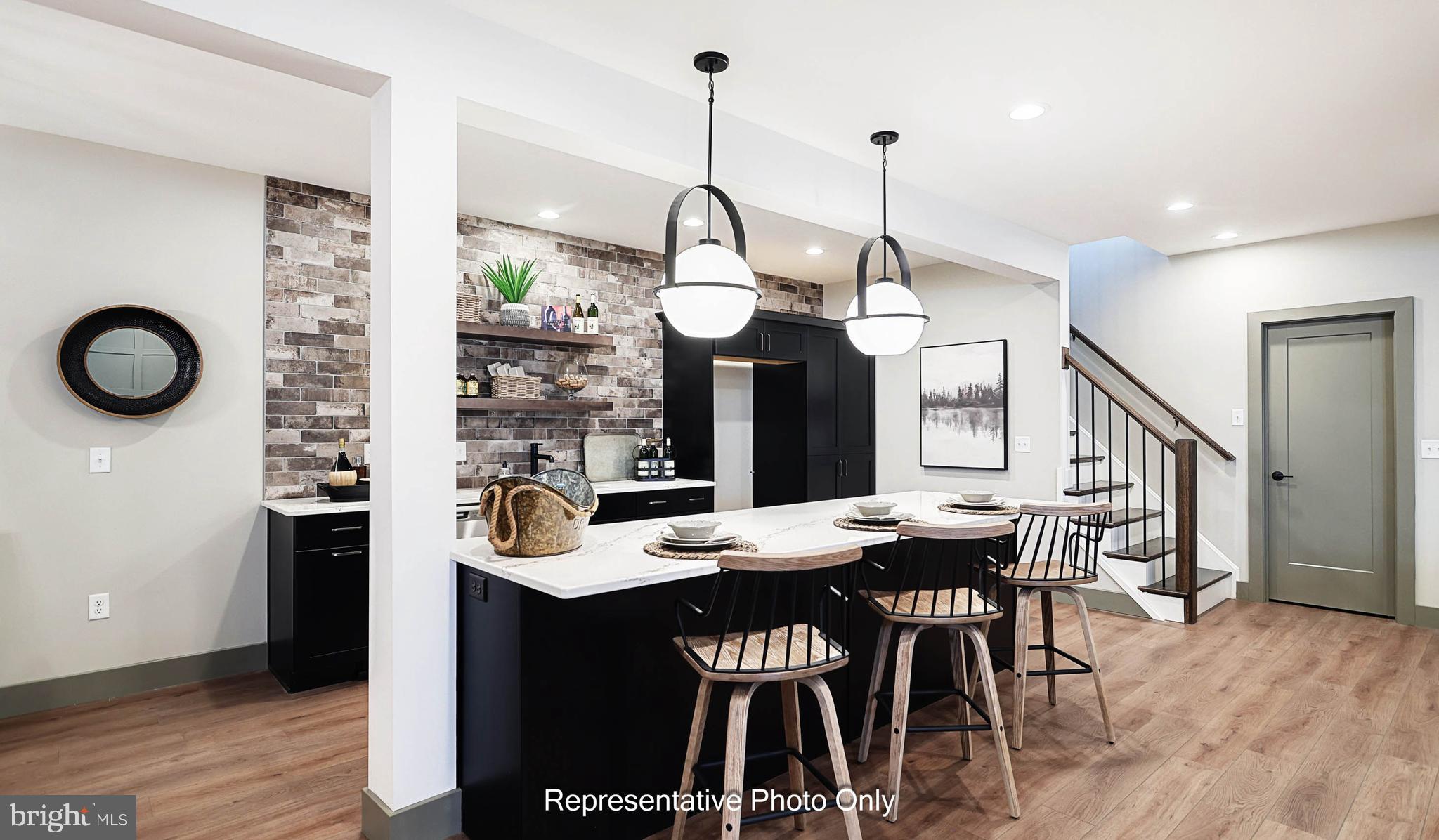 WINDING CREEK - Residential
