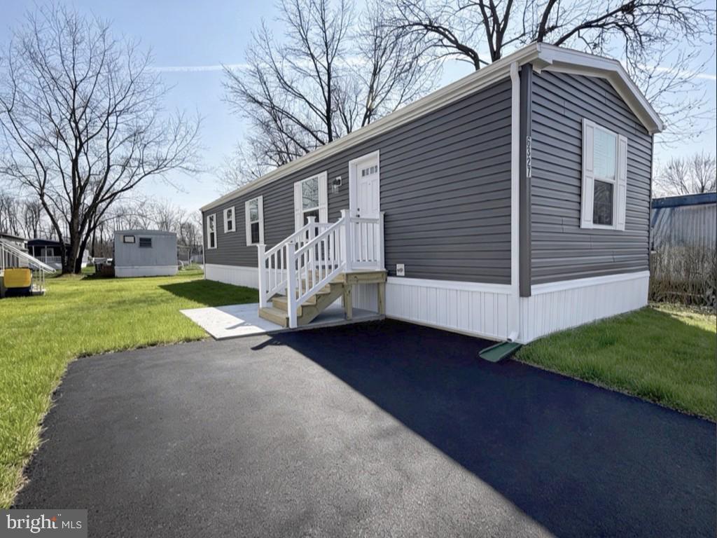 PENNWOOD CROSSING - Residential