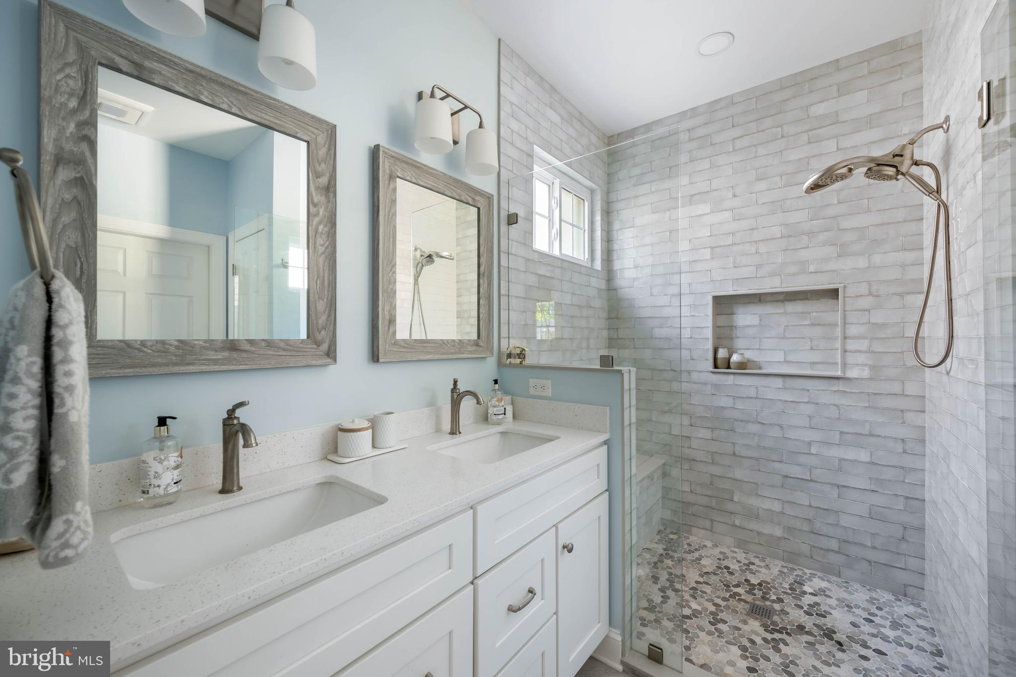 BEAR TRAP - Residential