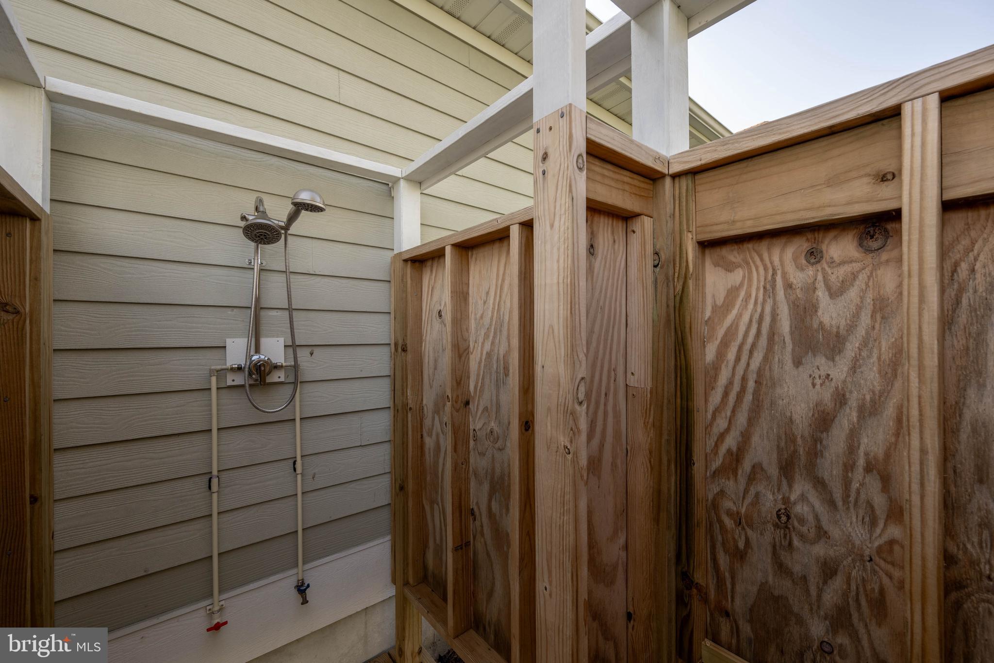 BEAR TRAP - Residential