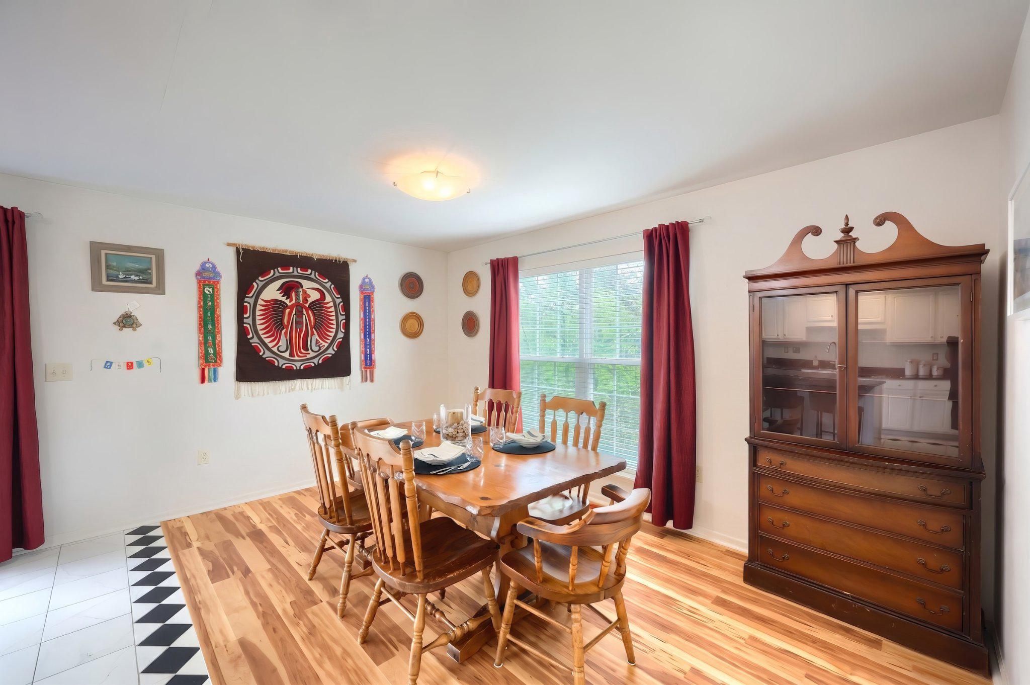 HUNT CLUB CONDOS - Residential