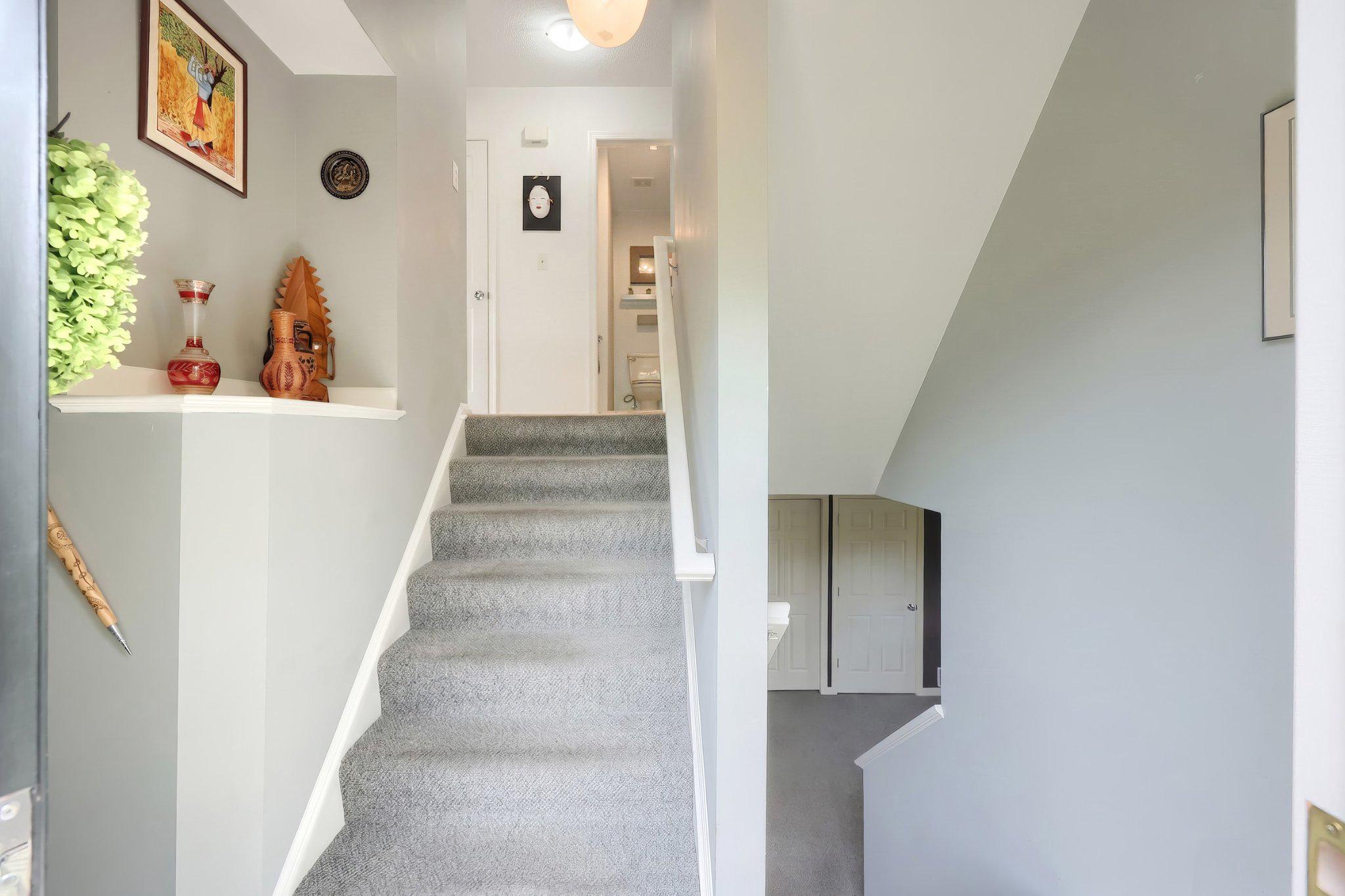 HUNT CLUB CONDOS - Residential