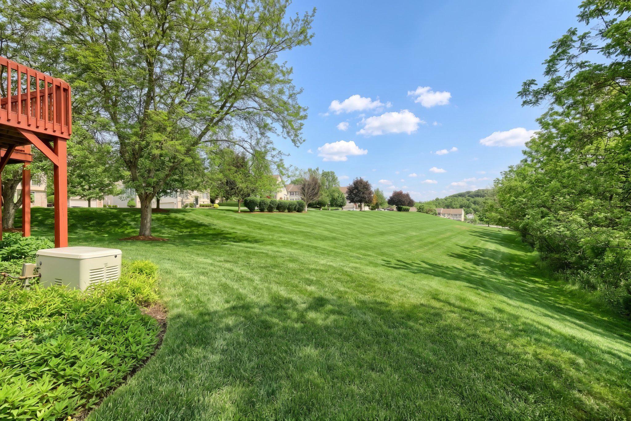 HUNT CLUB CONDOS - Residential