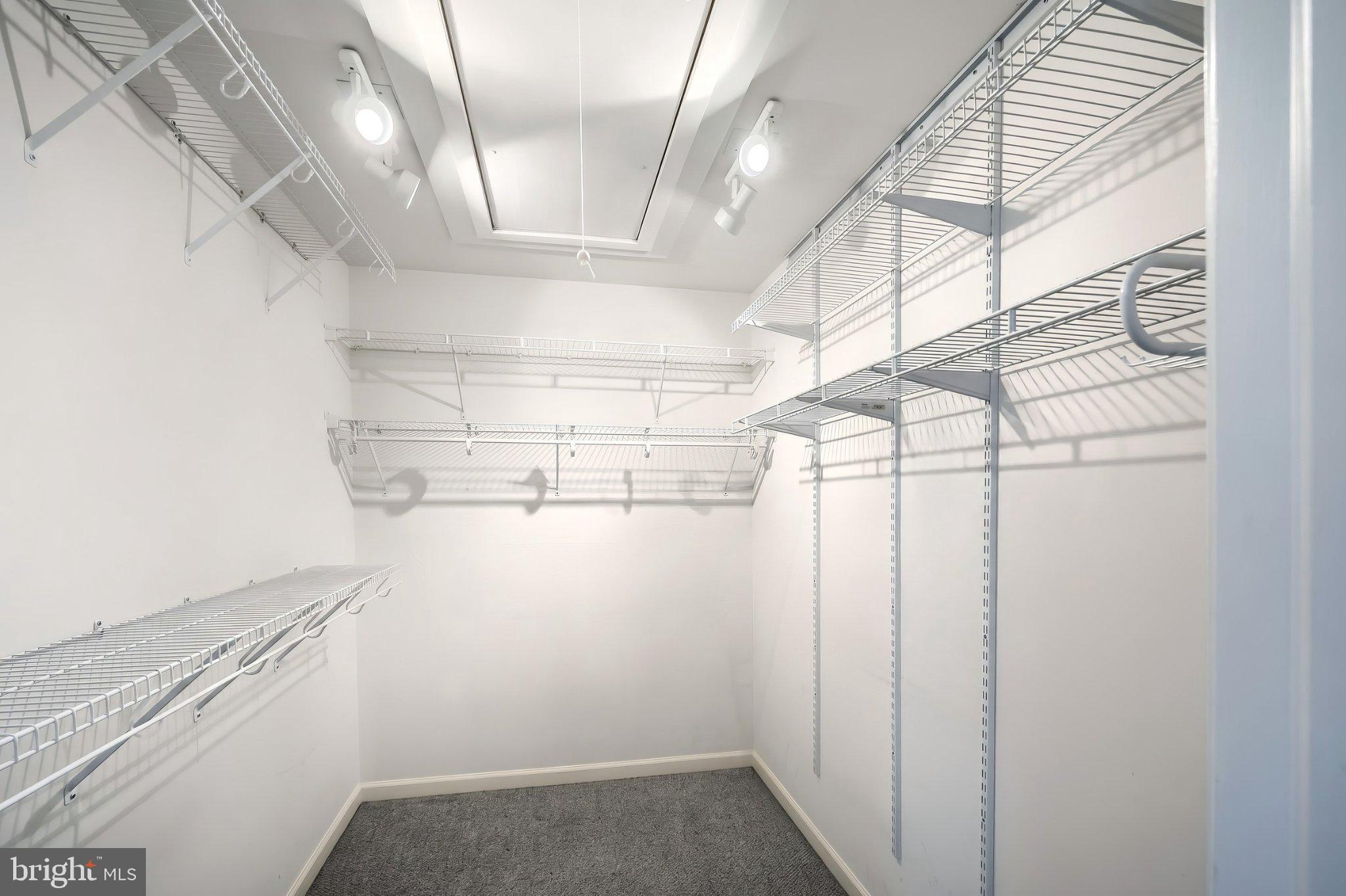 HUNT CLUB CONDOS - Residential