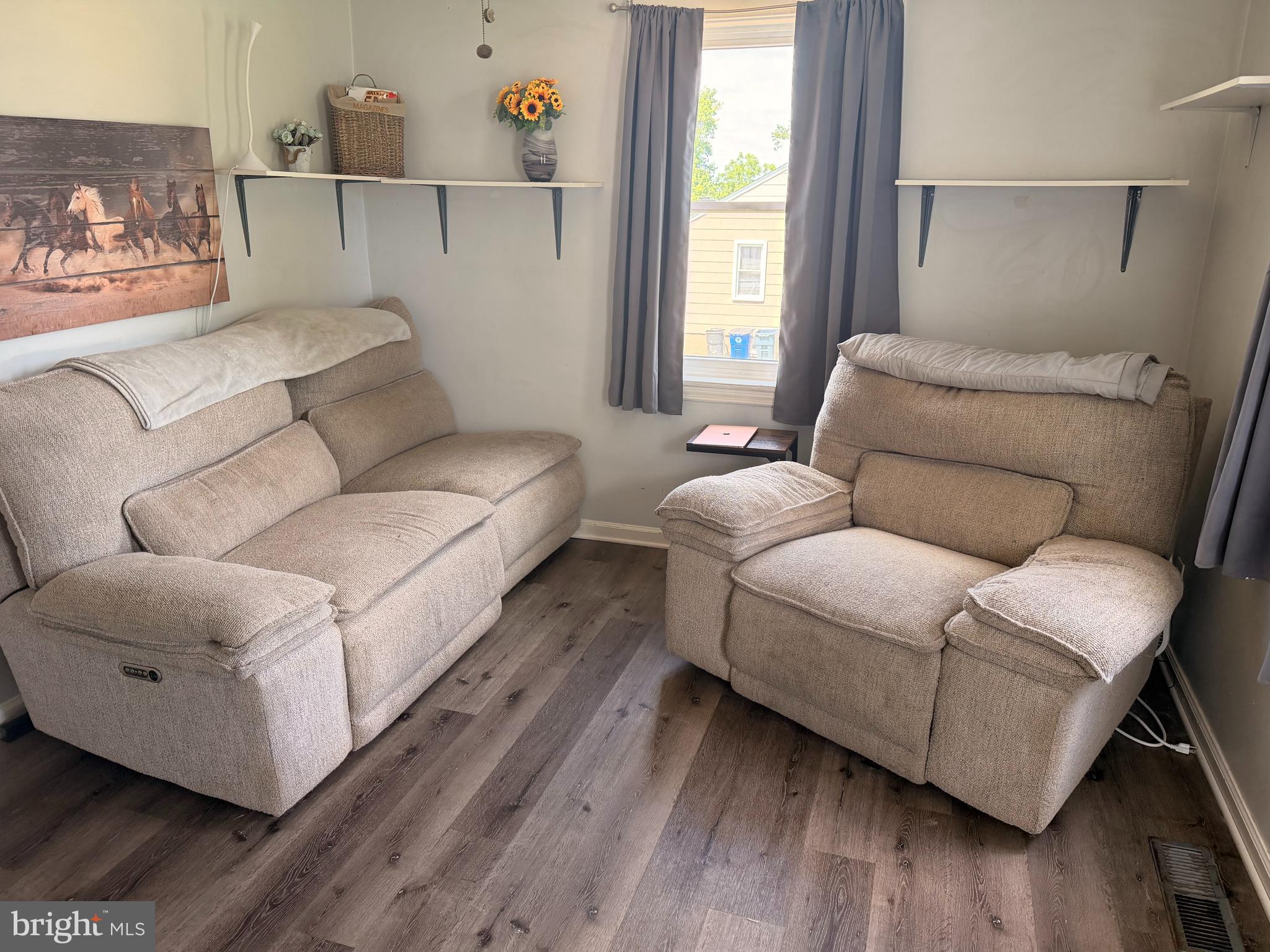 ROSEDALE - Residential