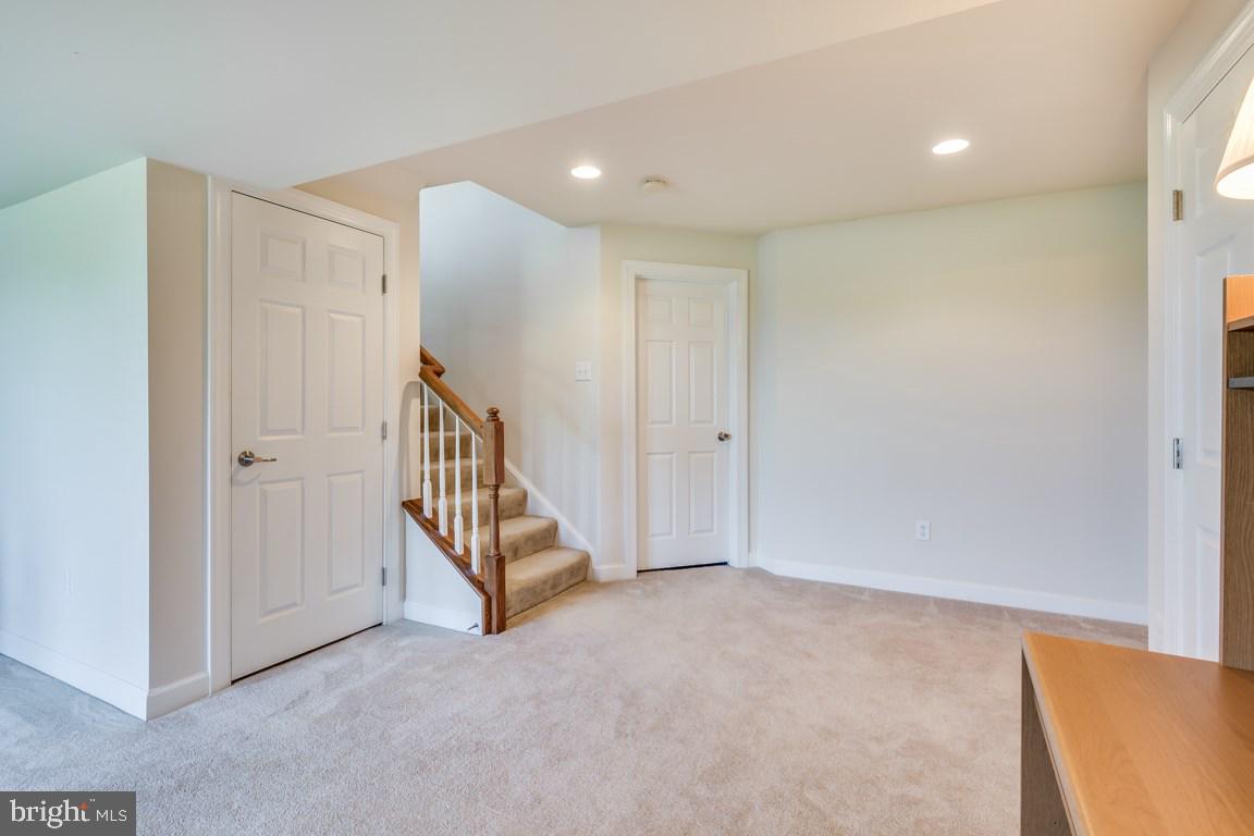 RESERVOIR HEIGHTS - Residential