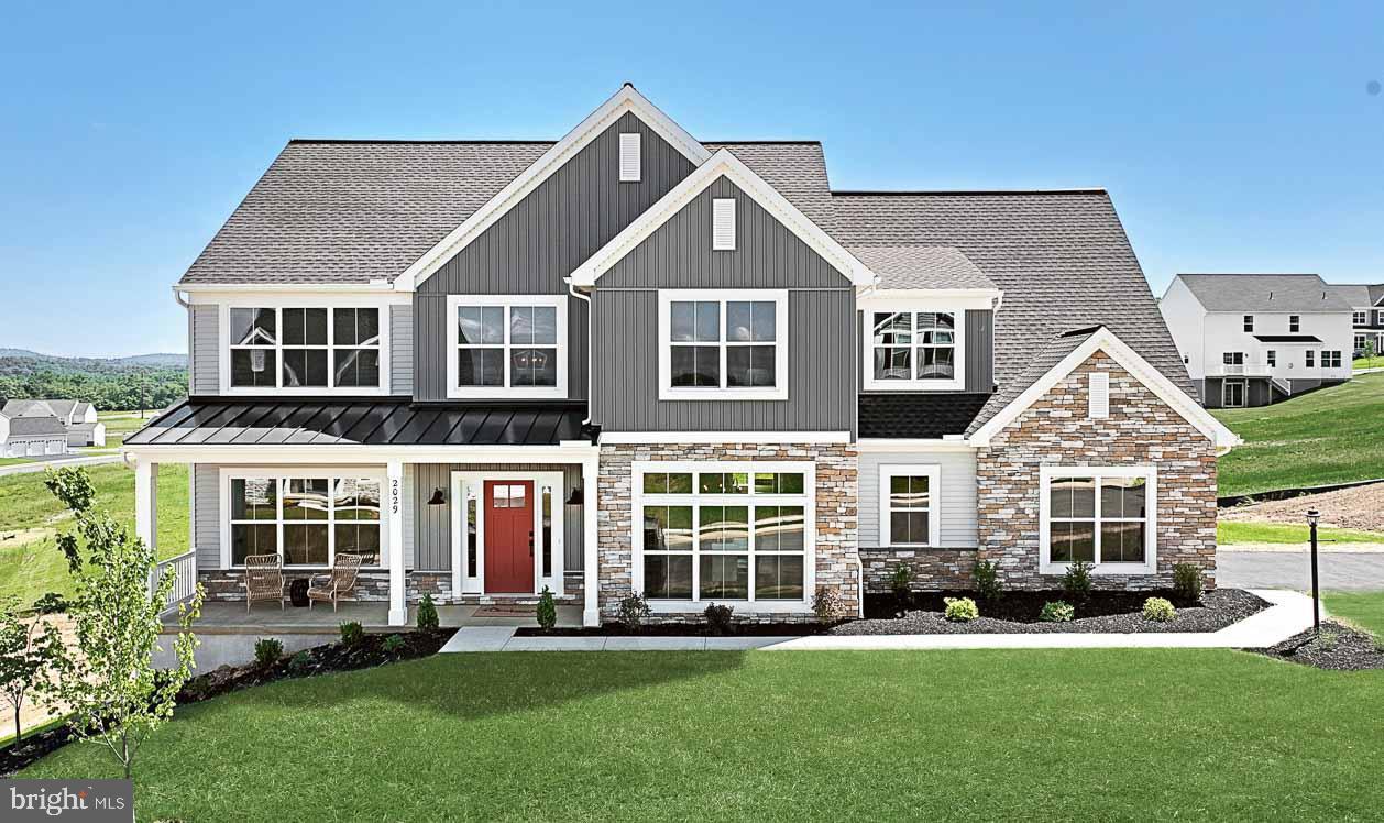 AUTUMN CHASE - Residential