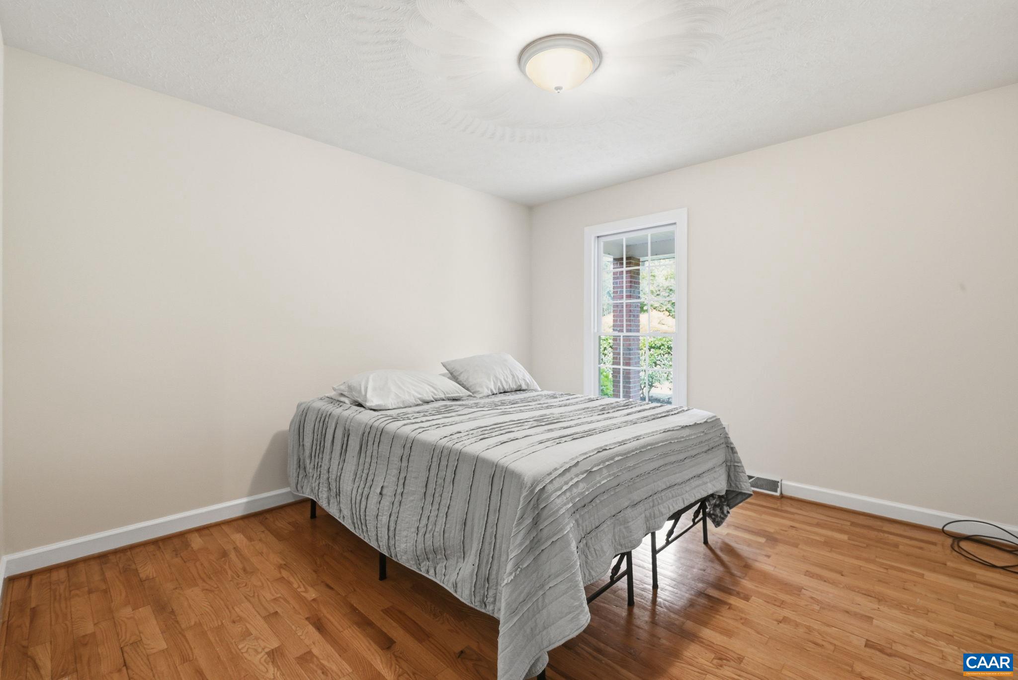 POPLAR LAKE ESTATES - Residential