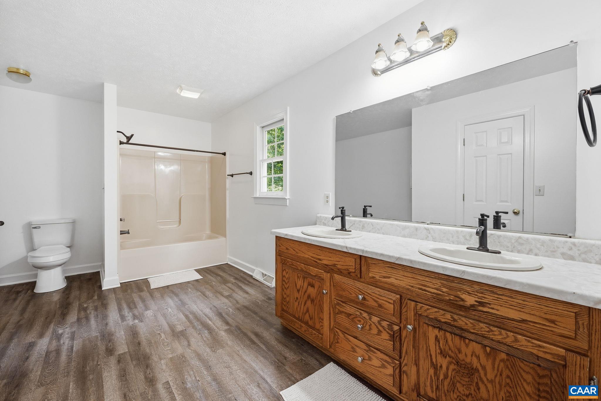 POPLAR LAKE ESTATES - Residential