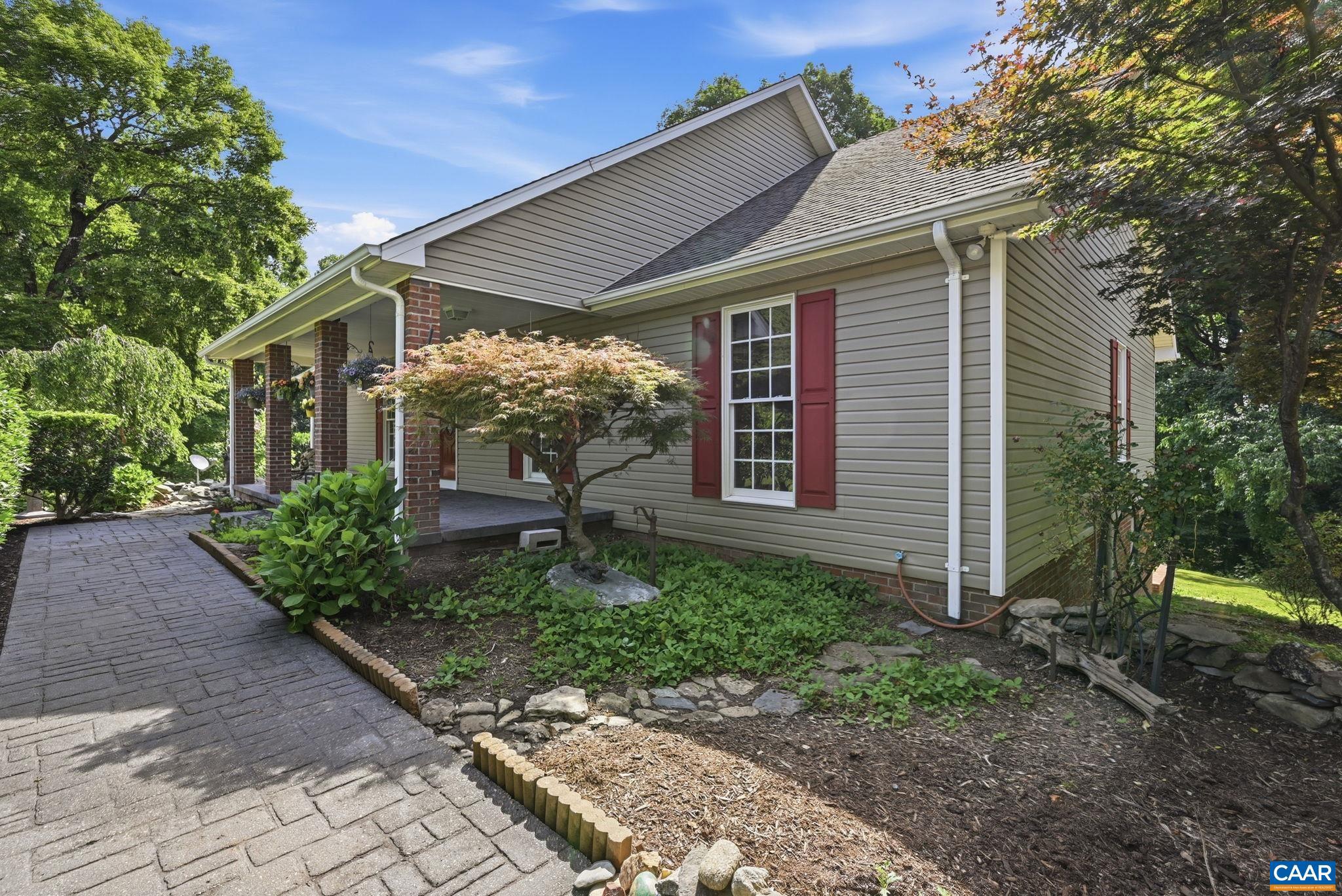 POPLAR LAKE ESTATES - Residential