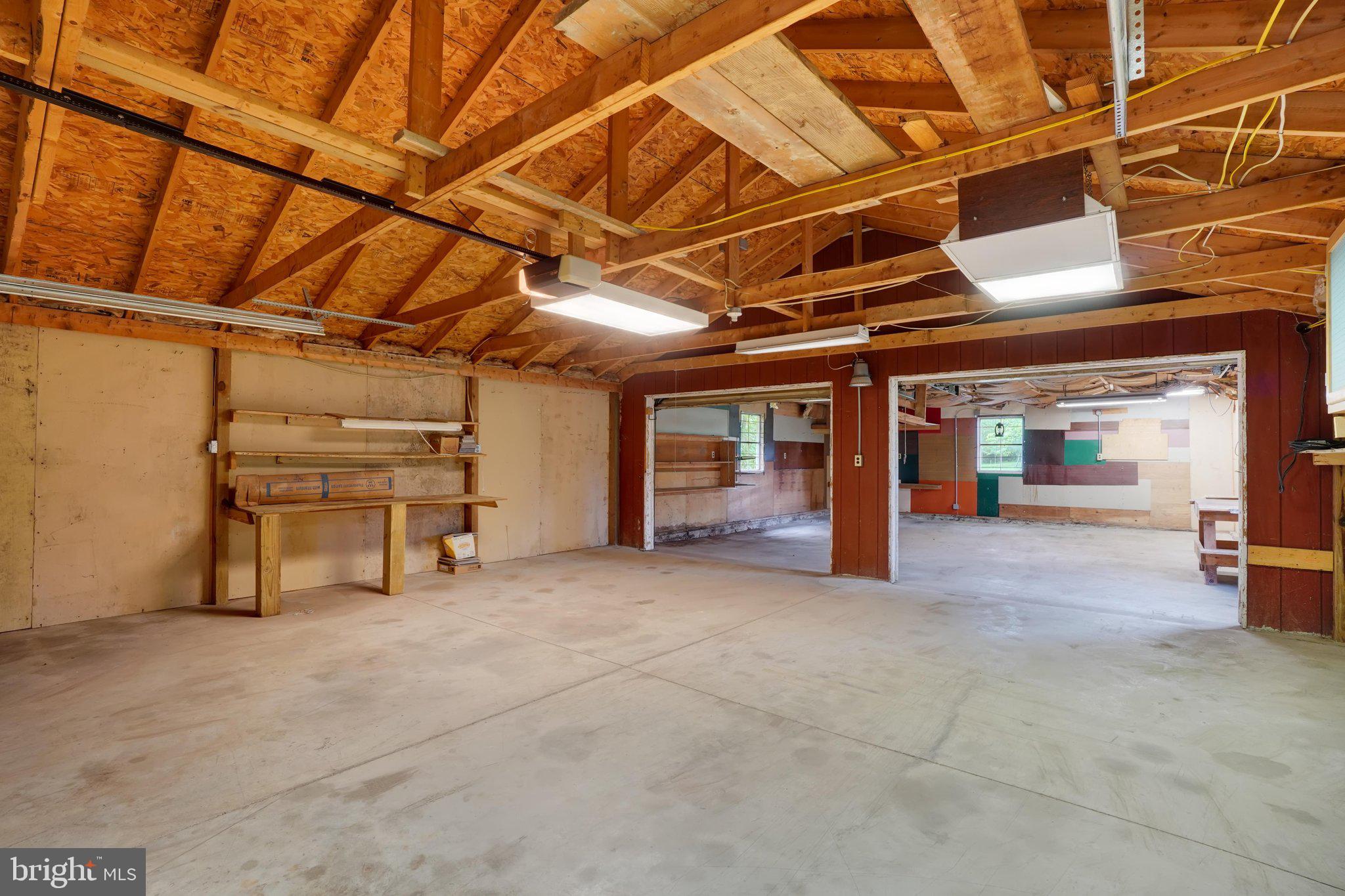 700 ROAD - Residential
