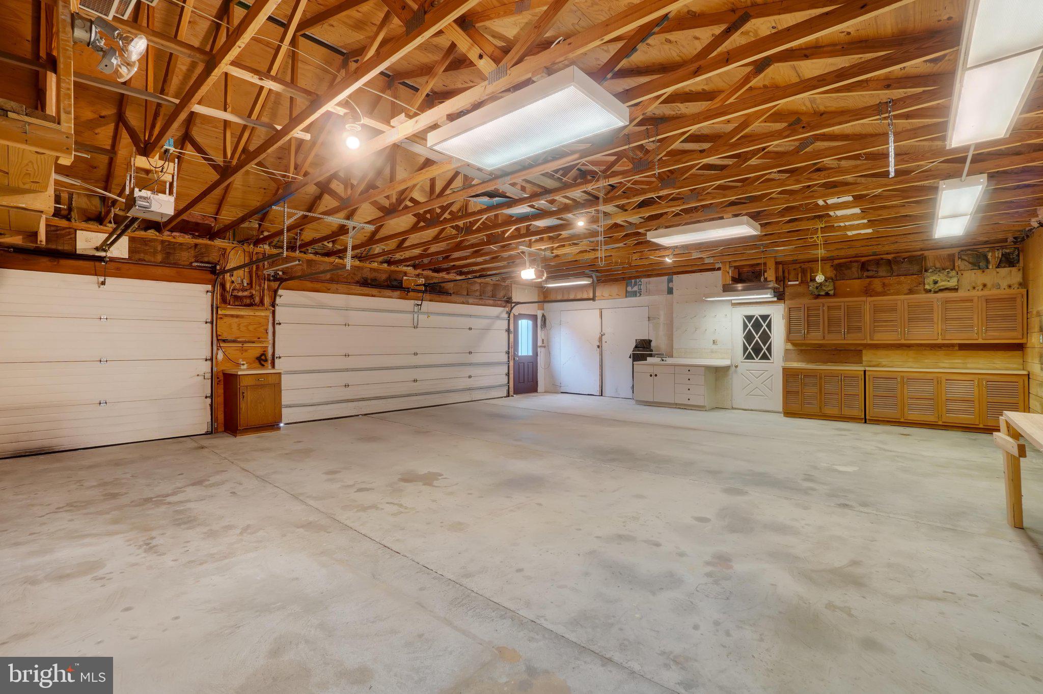 700 ROAD - Residential