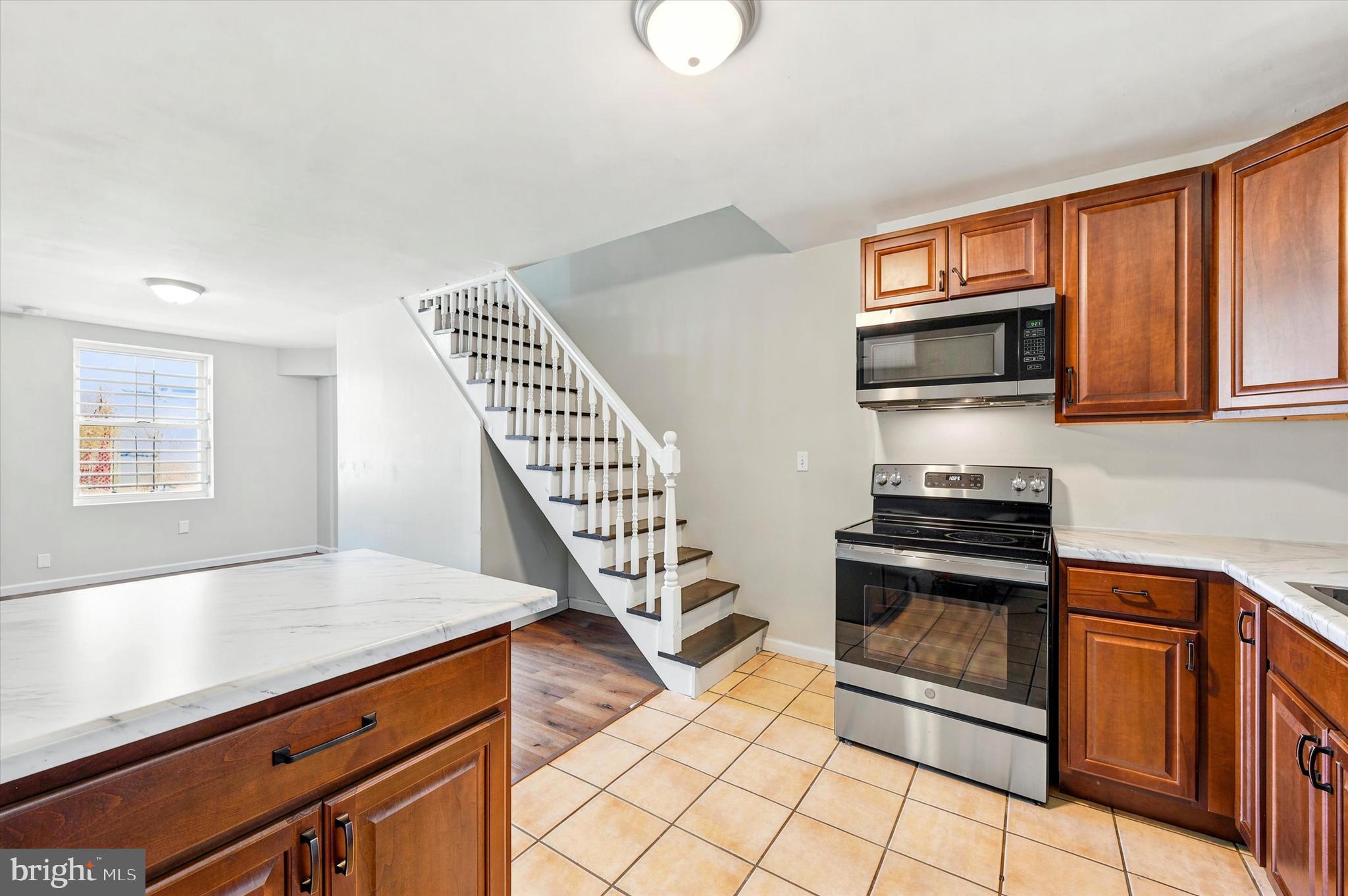 OLDE KENSINGTON - Residential Income