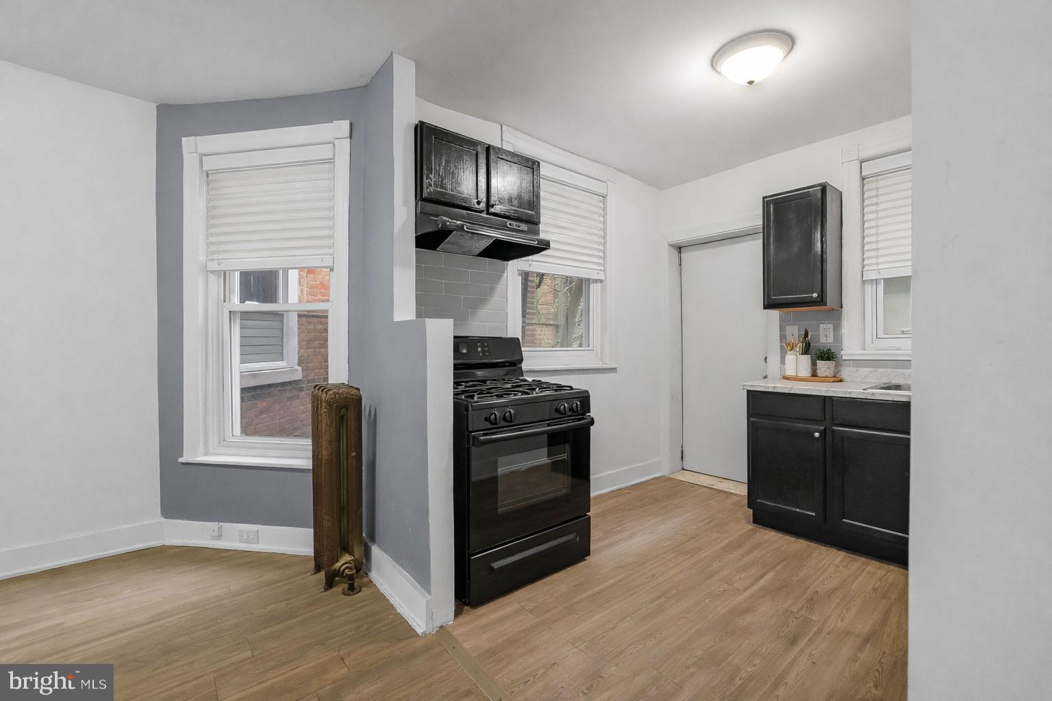 PHILADELPHIA (WEST) - Residential