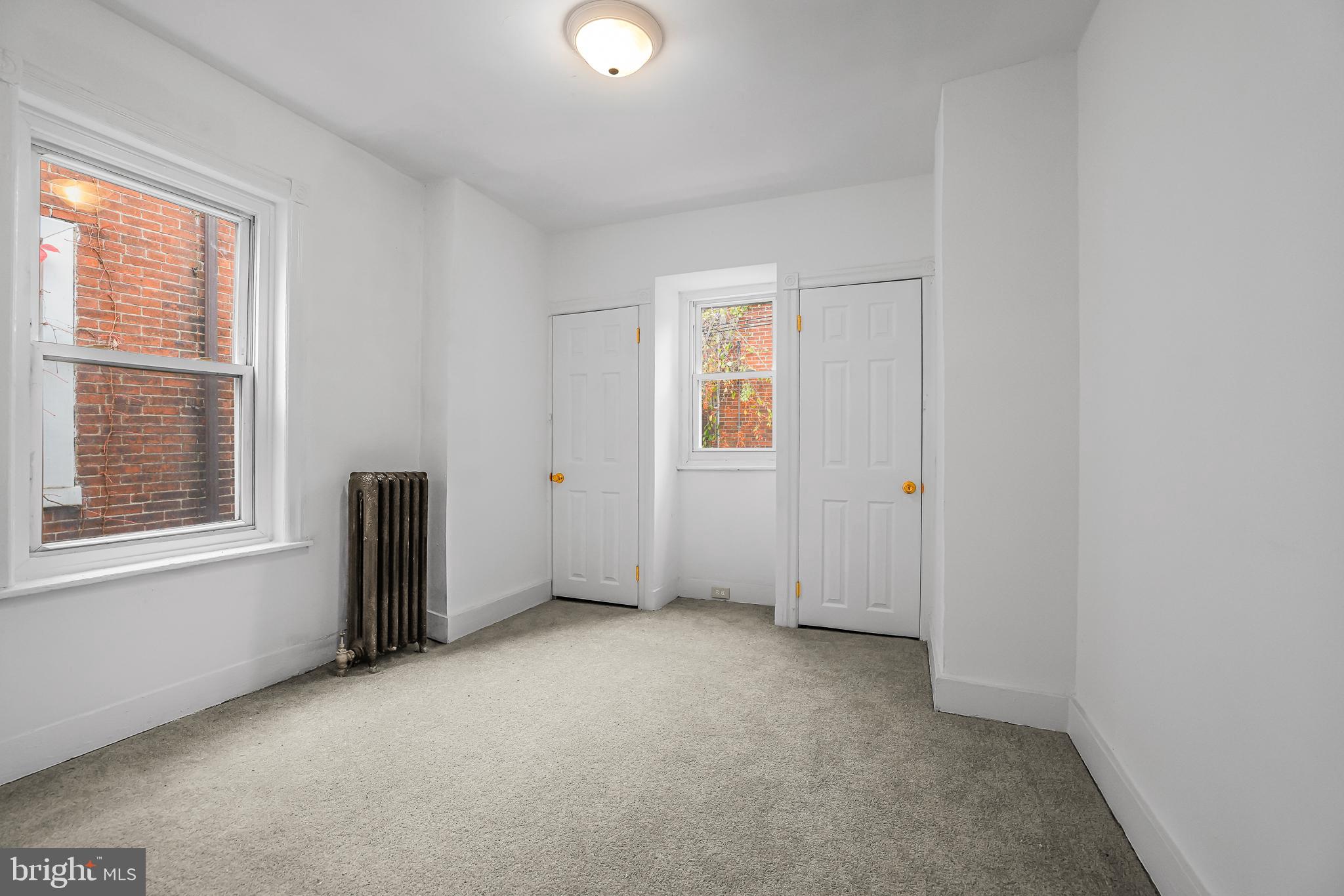 PHILADELPHIA (WEST) - Residential