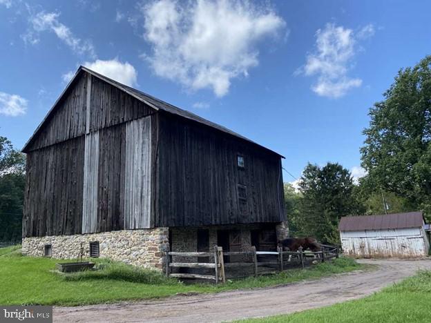 SADDLE RIDGE - Residential