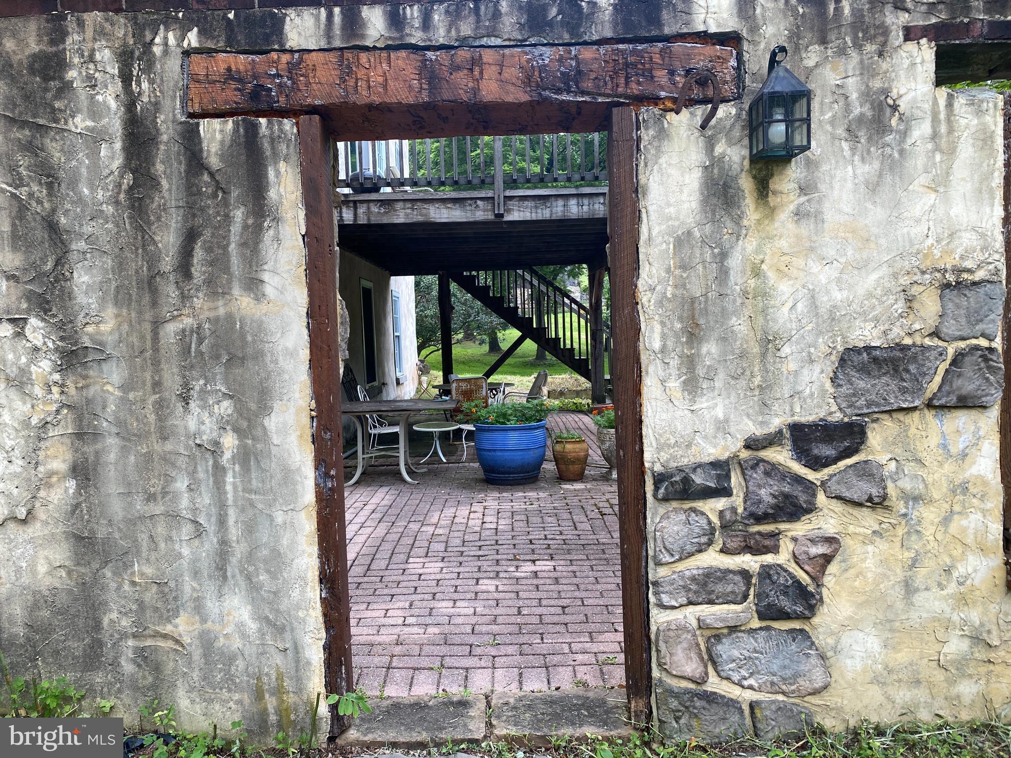 SADDLE RIDGE - Residential