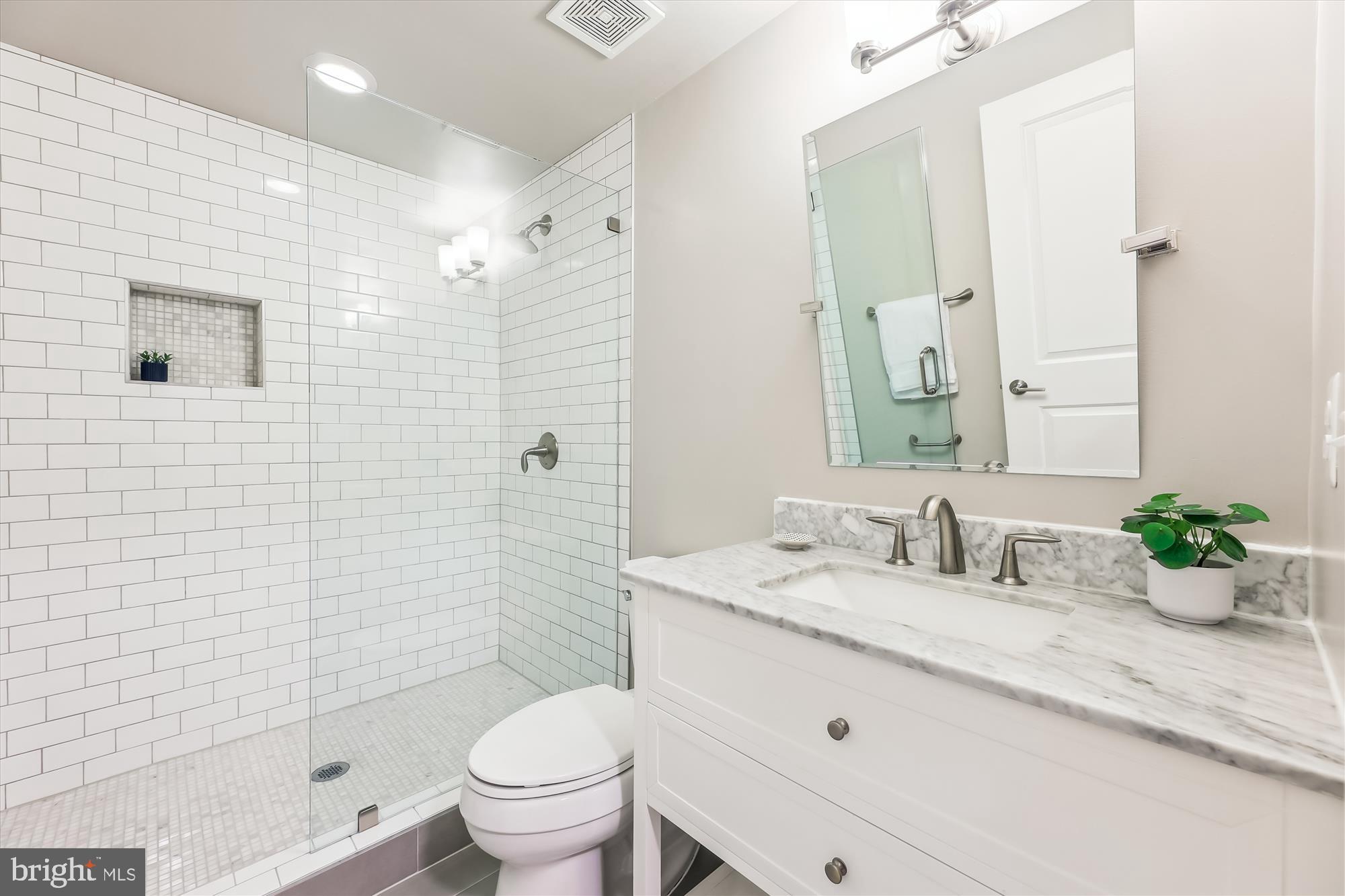 ROSEMONT - Residential